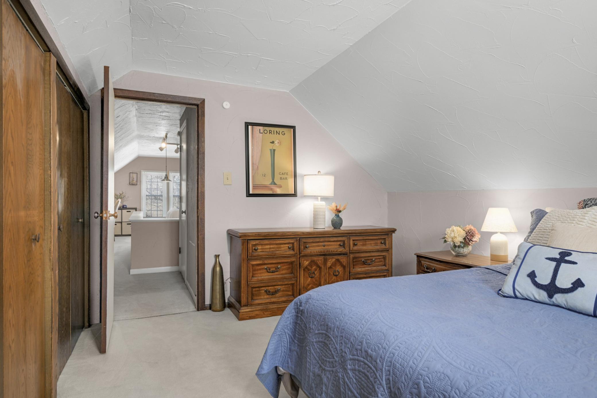 3658 Huntington Avenue