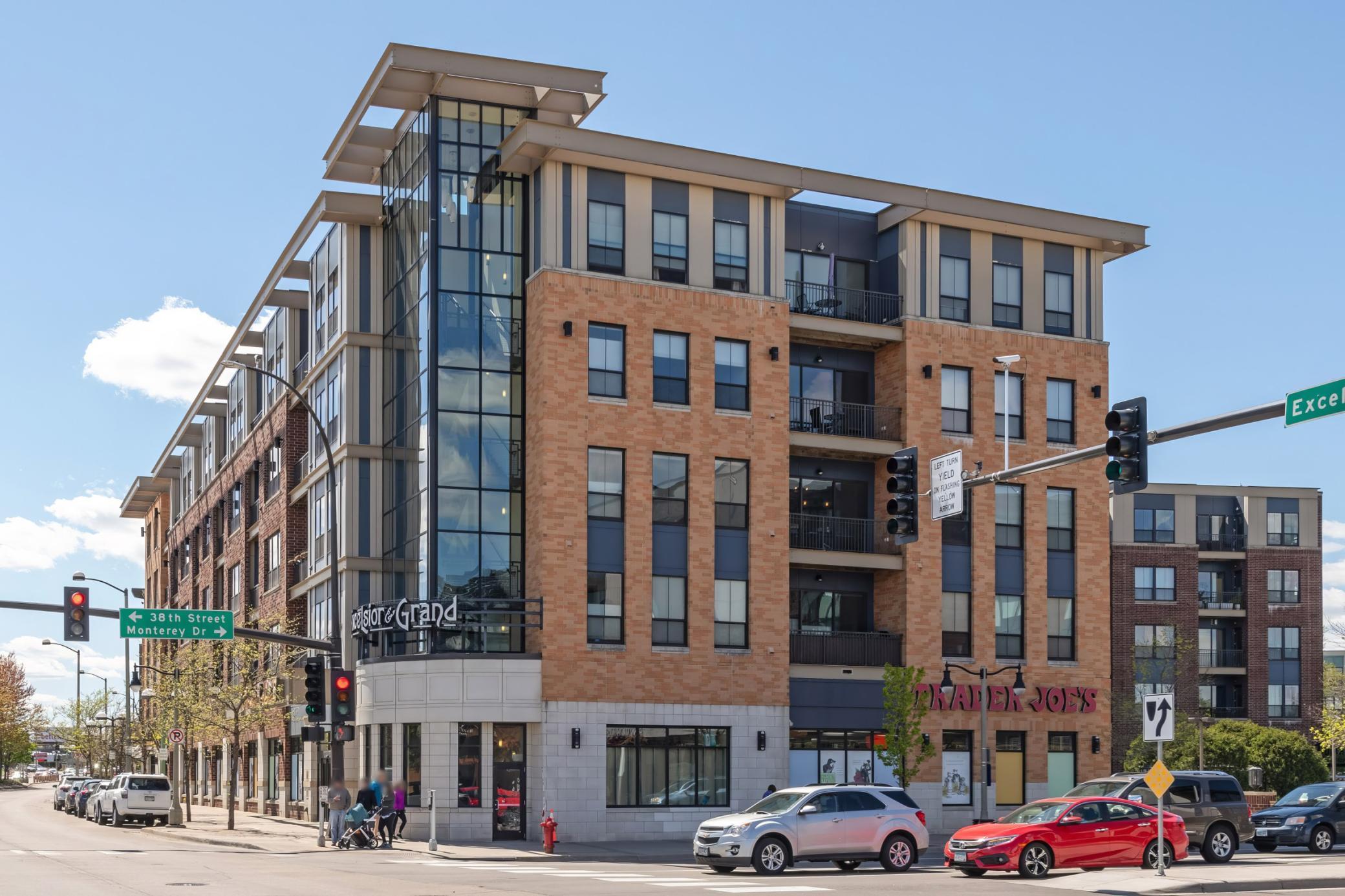 3658 Huntington Avenue