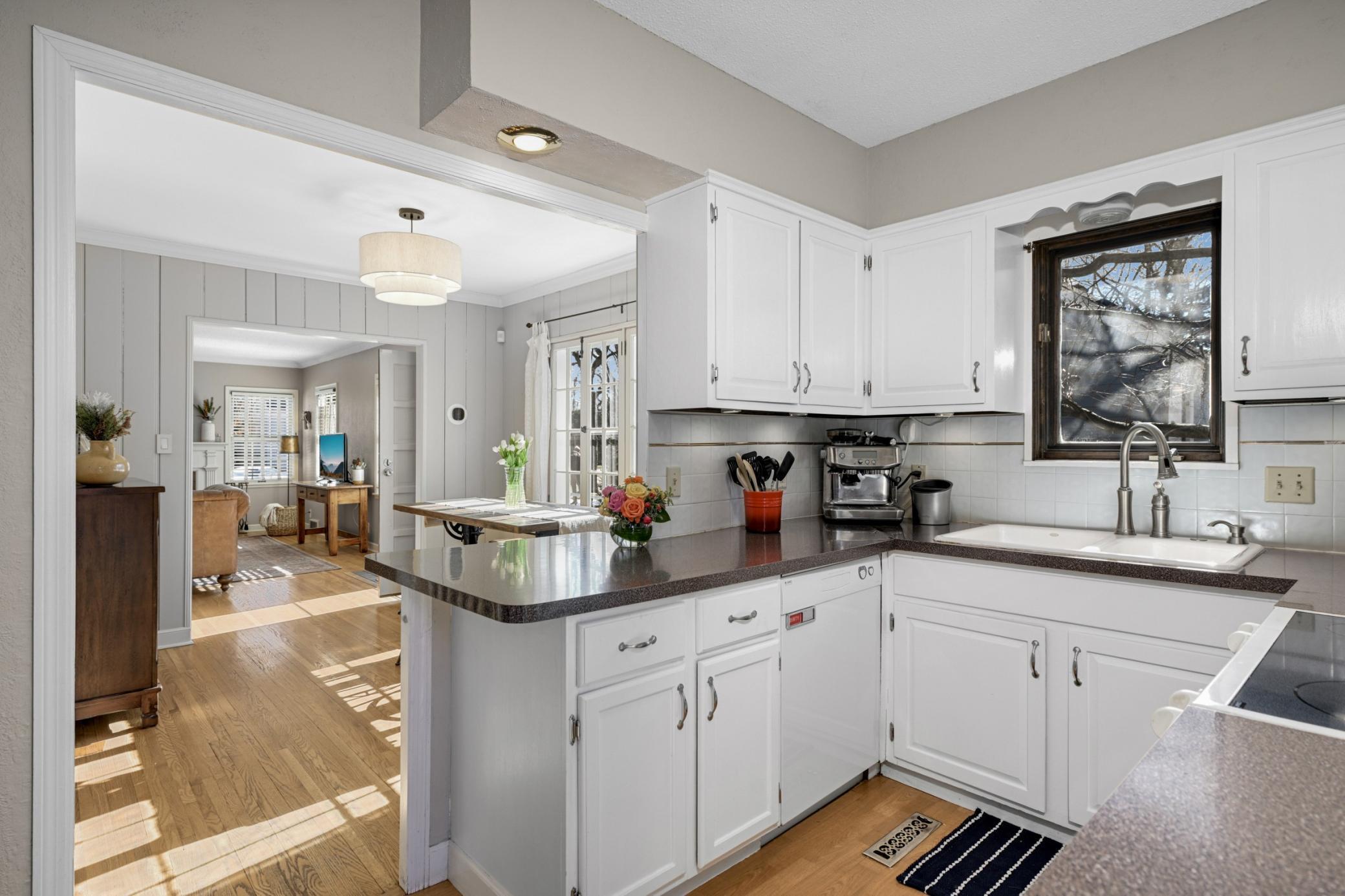 3658 Huntington Avenue