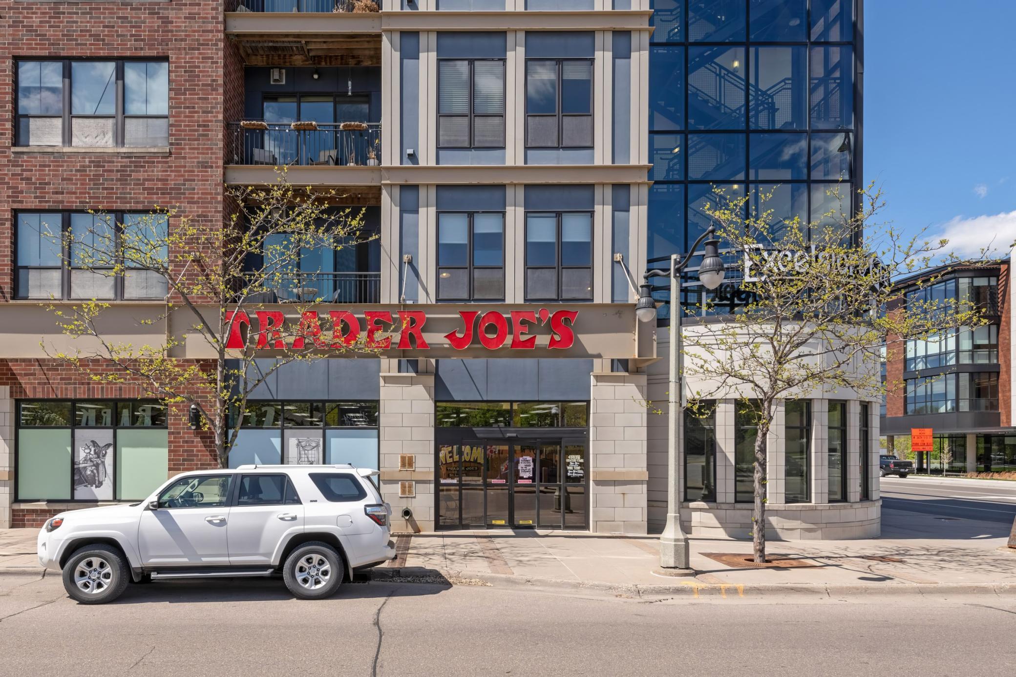 3658 Huntington Avenue