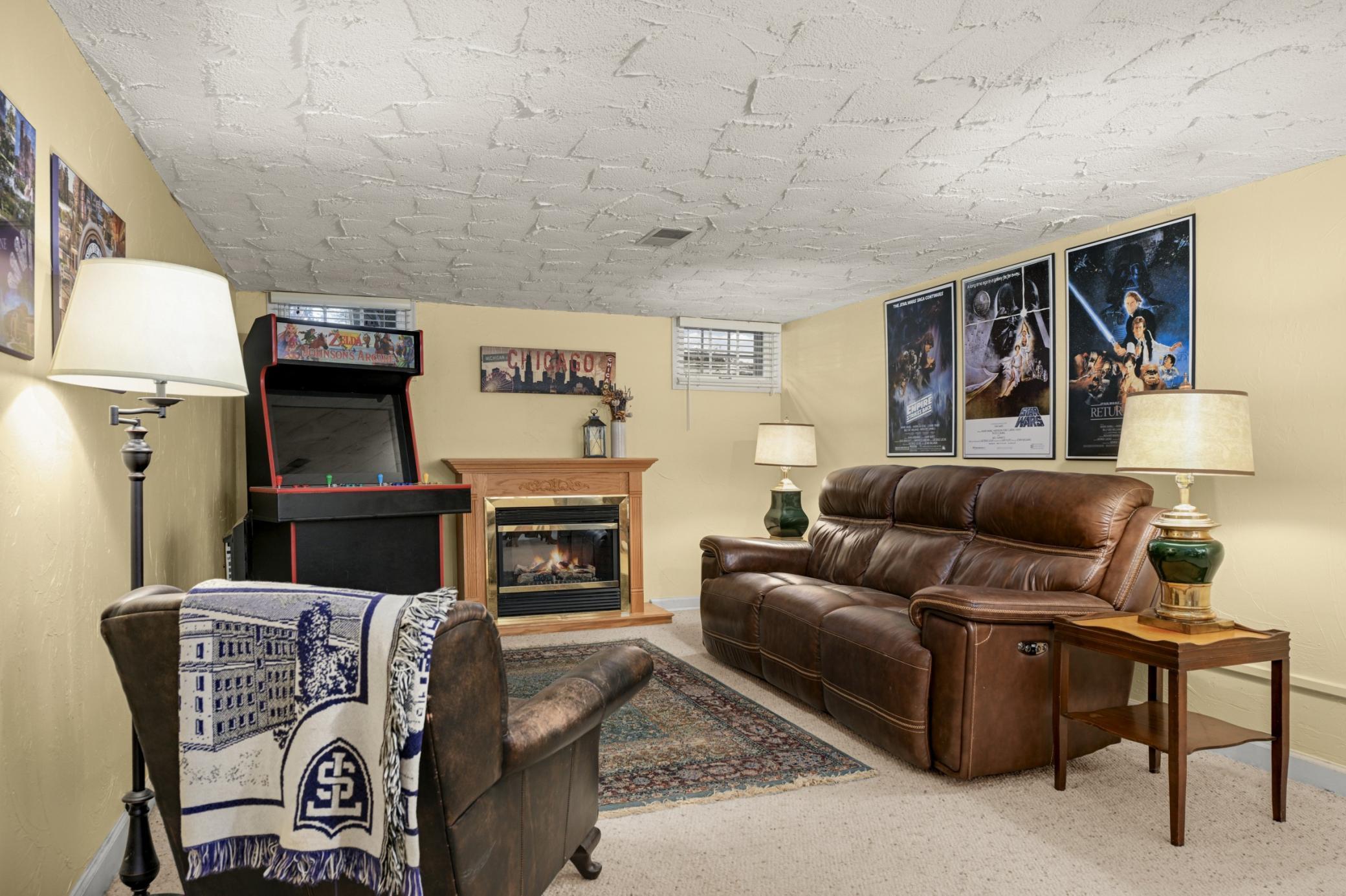 3658 Huntington Avenue