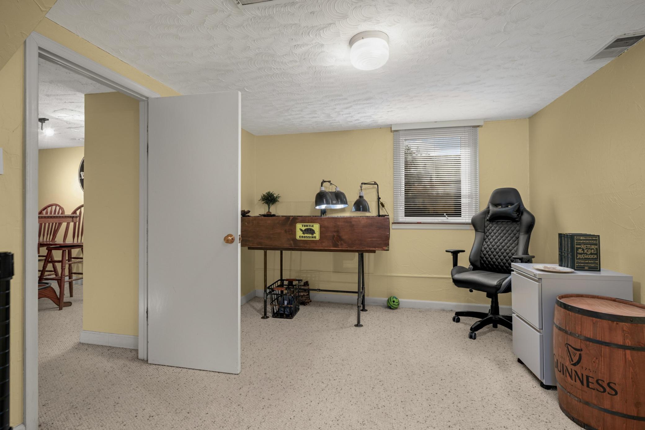 3658 Huntington Avenue