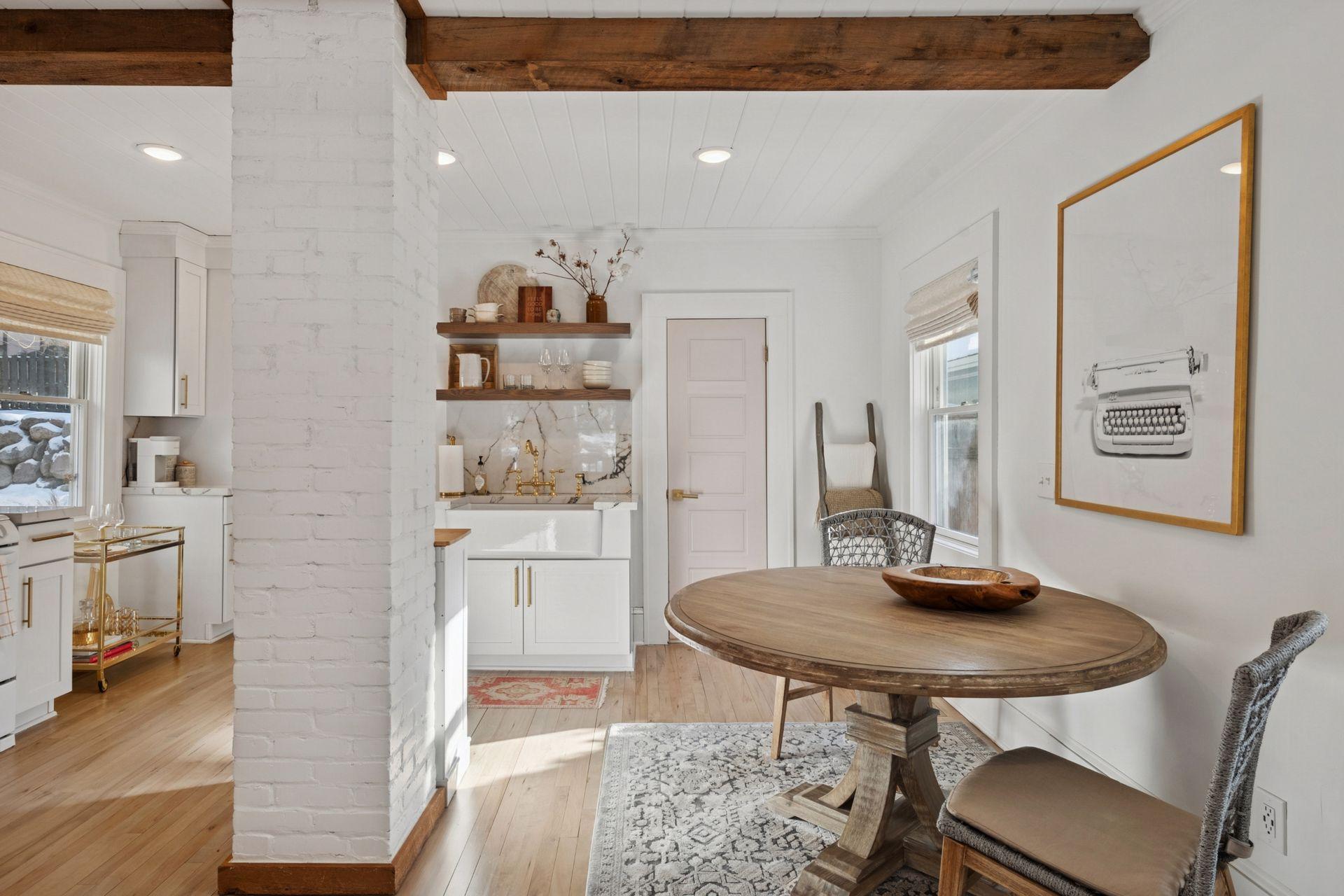 3823 Vincent Avenue S