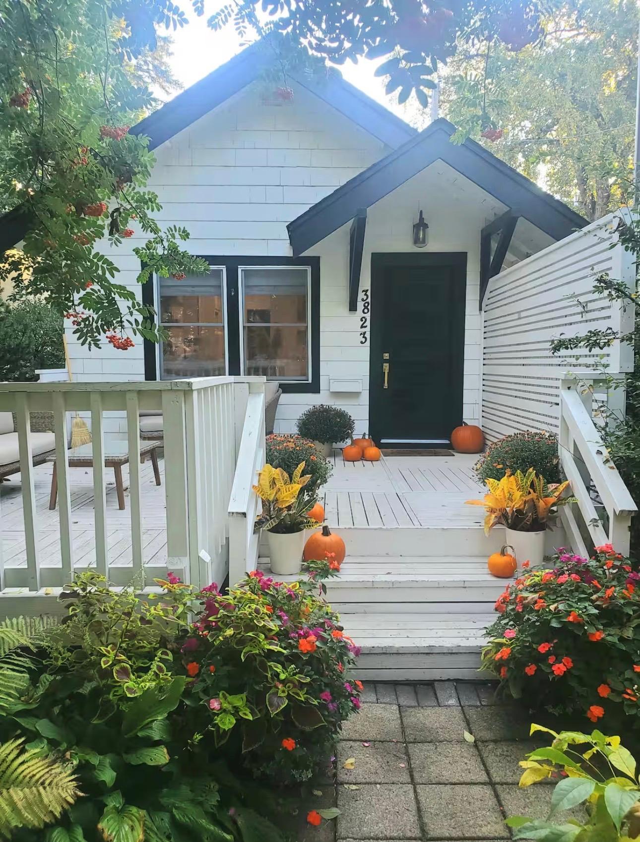 3823 Vincent Avenue S