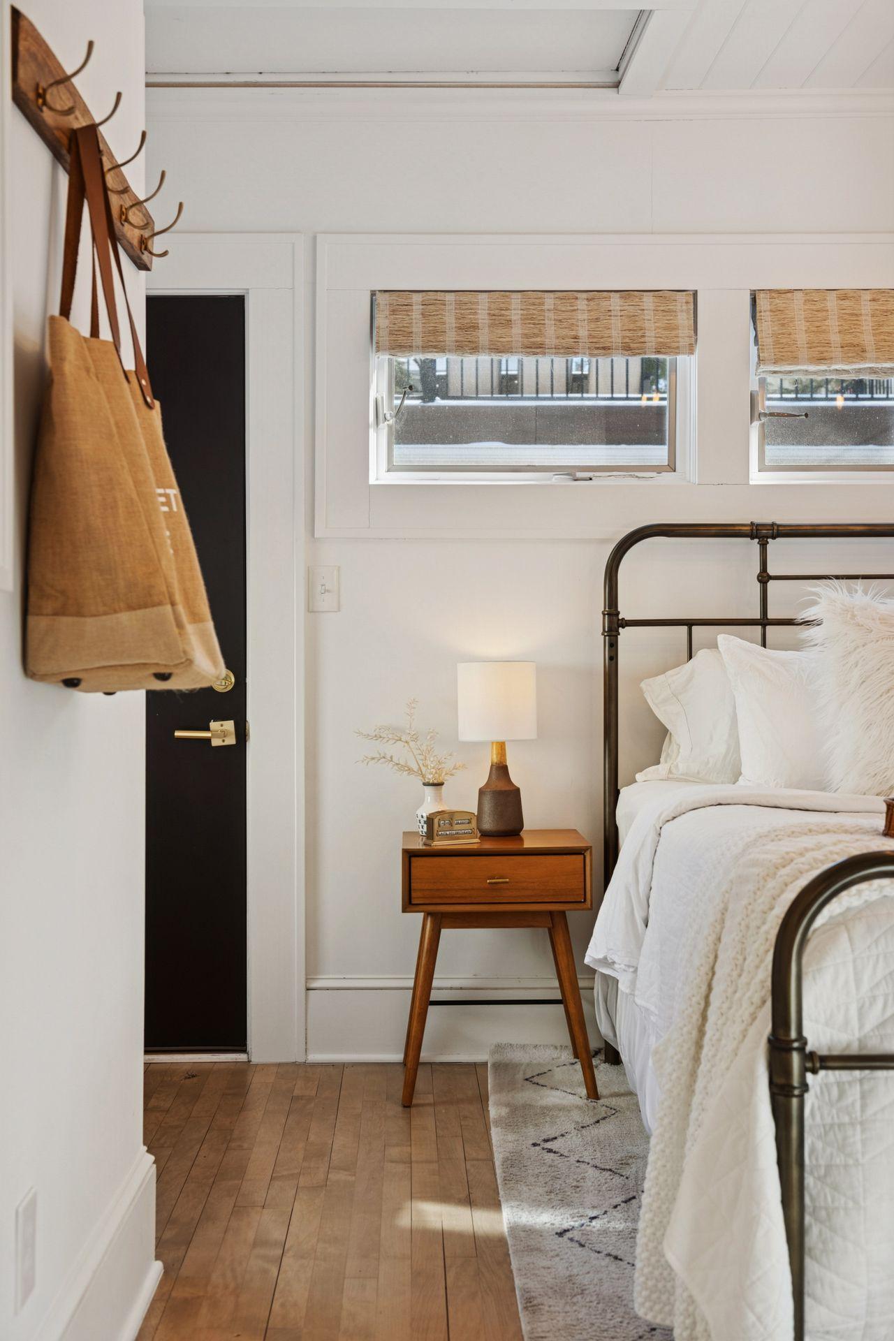 3823 Vincent Avenue S