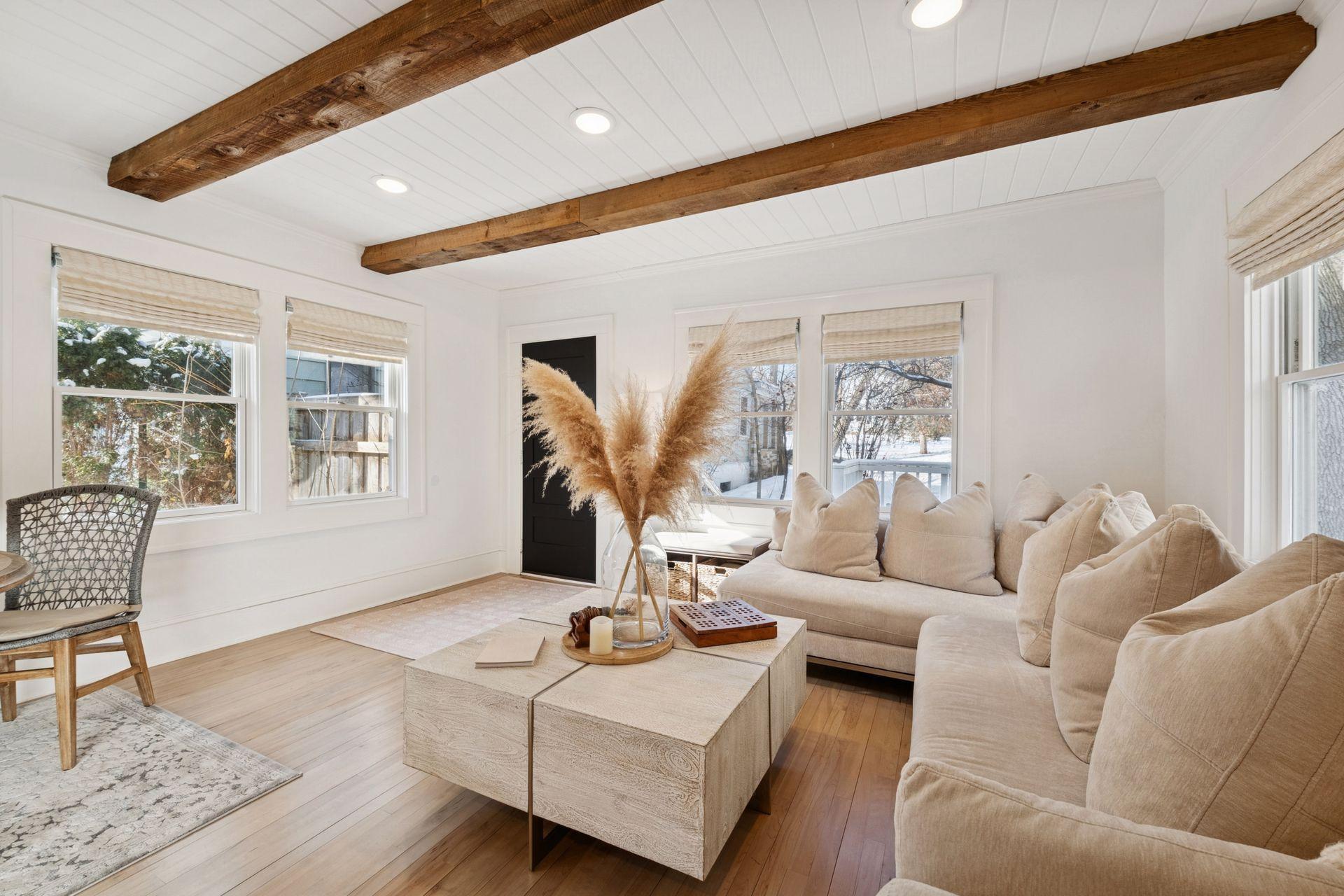 3823 Vincent Avenue S