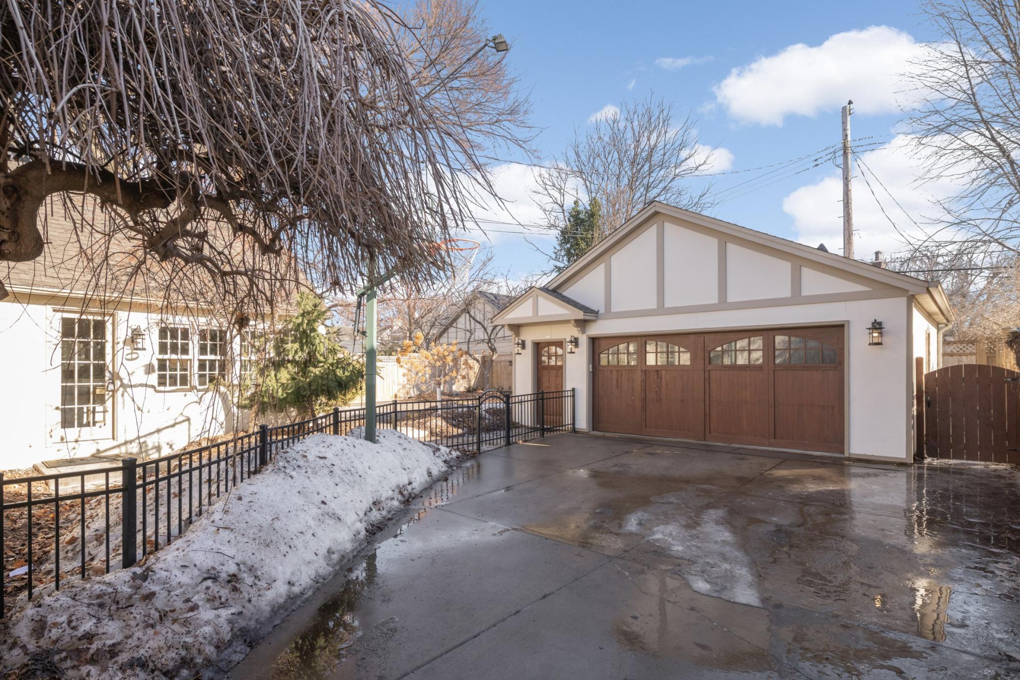 4517 Drexel Avenue