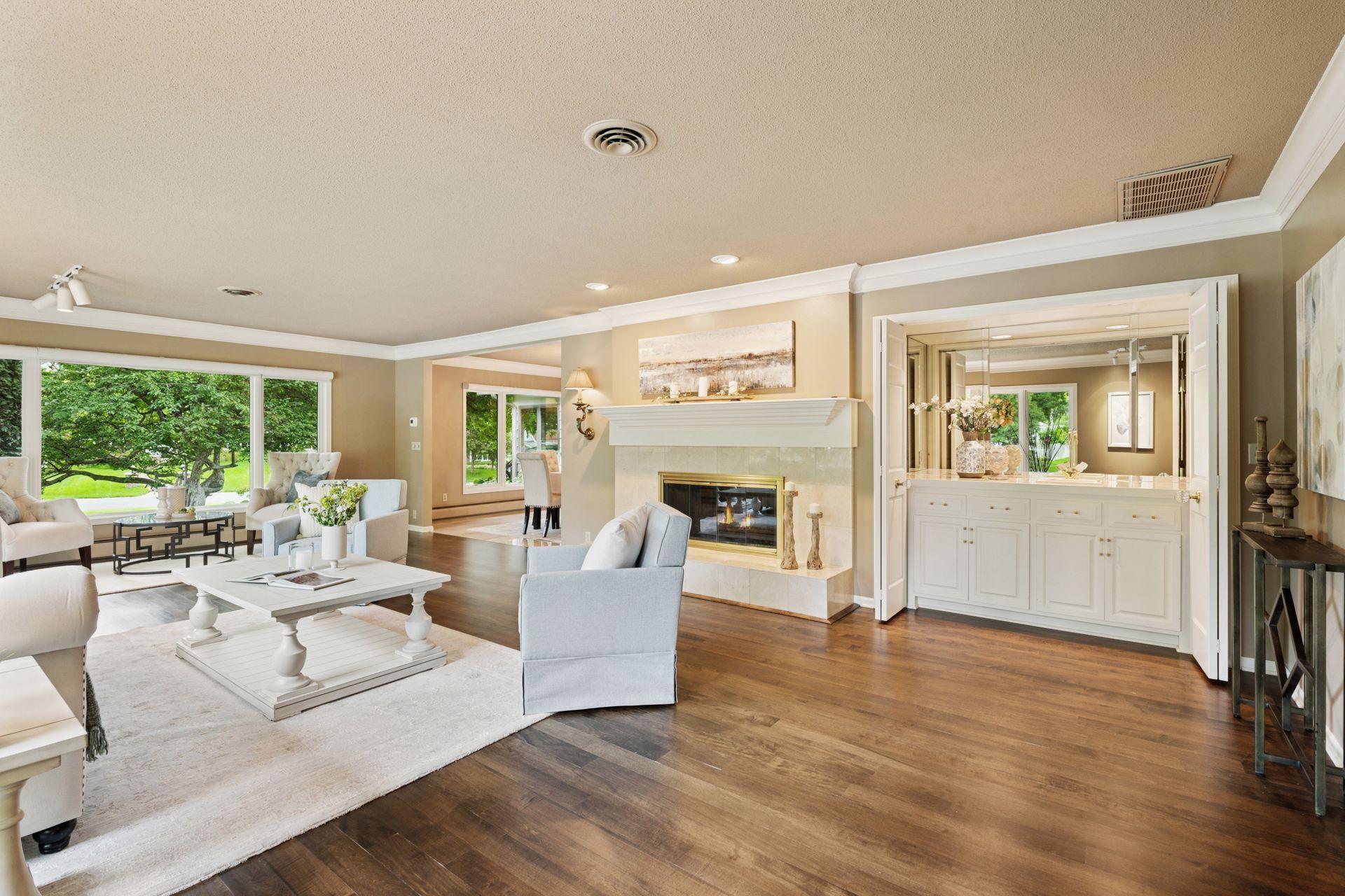 4801 Woodhill Way