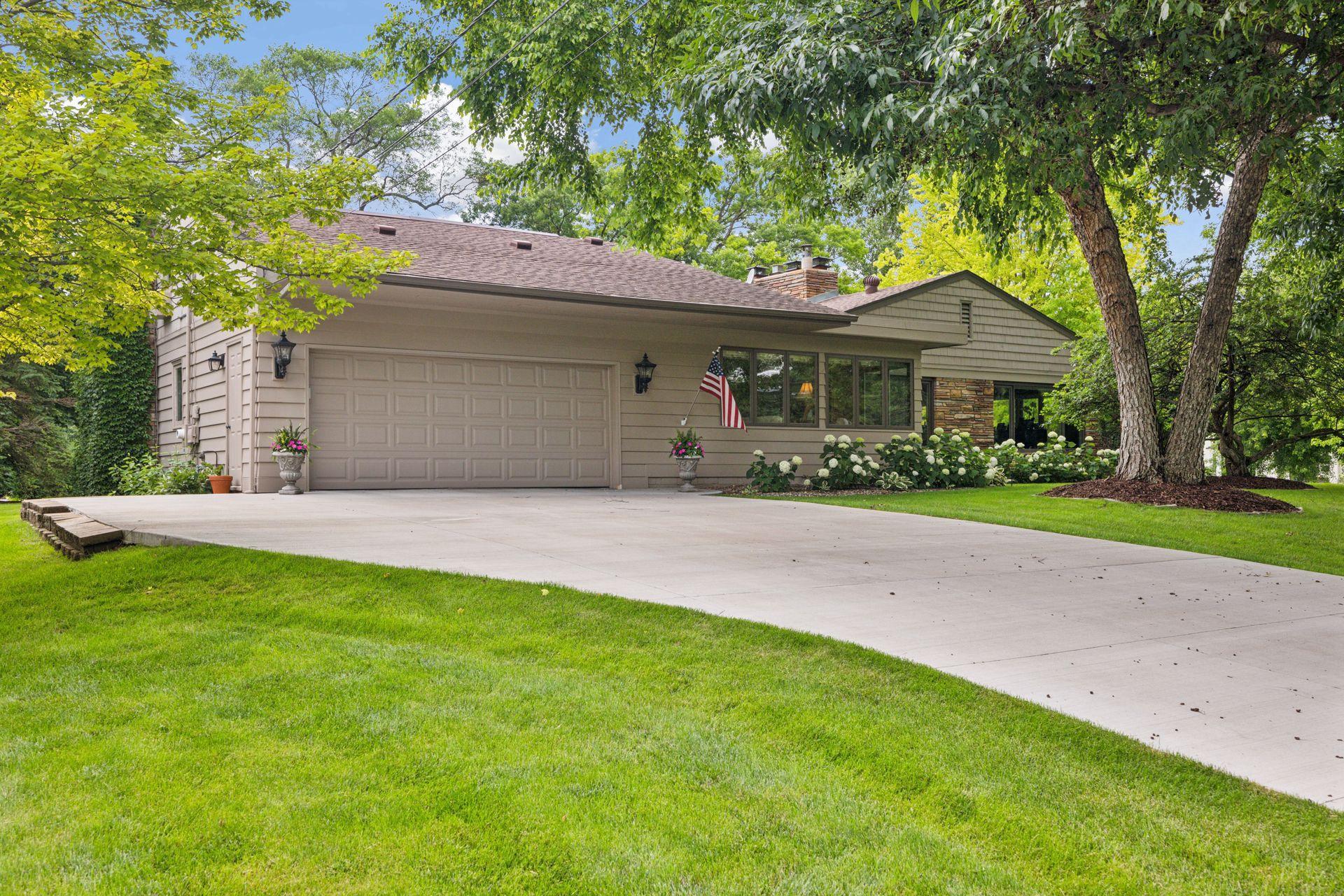 4801 Woodhill Way