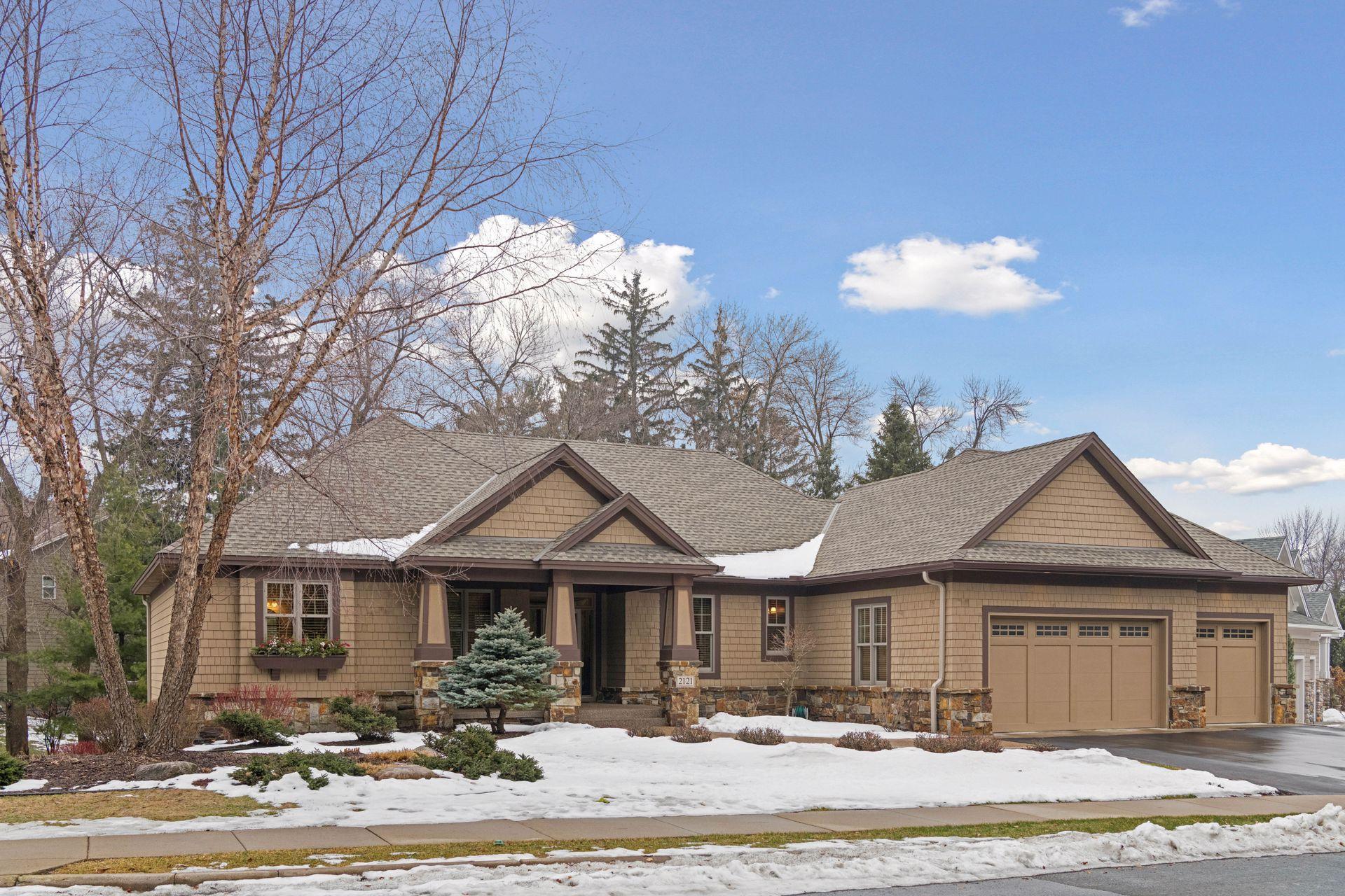 2121 Crestview Drive