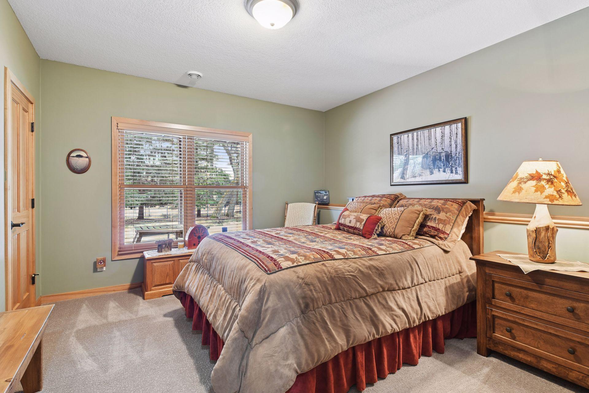 2121 Crestview Drive