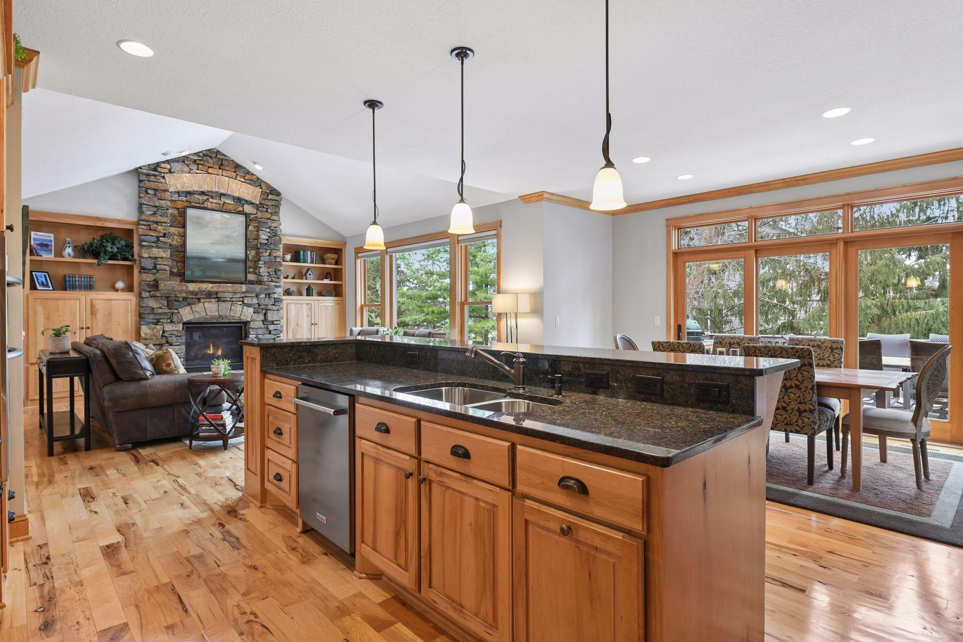 2121 Crestview Drive