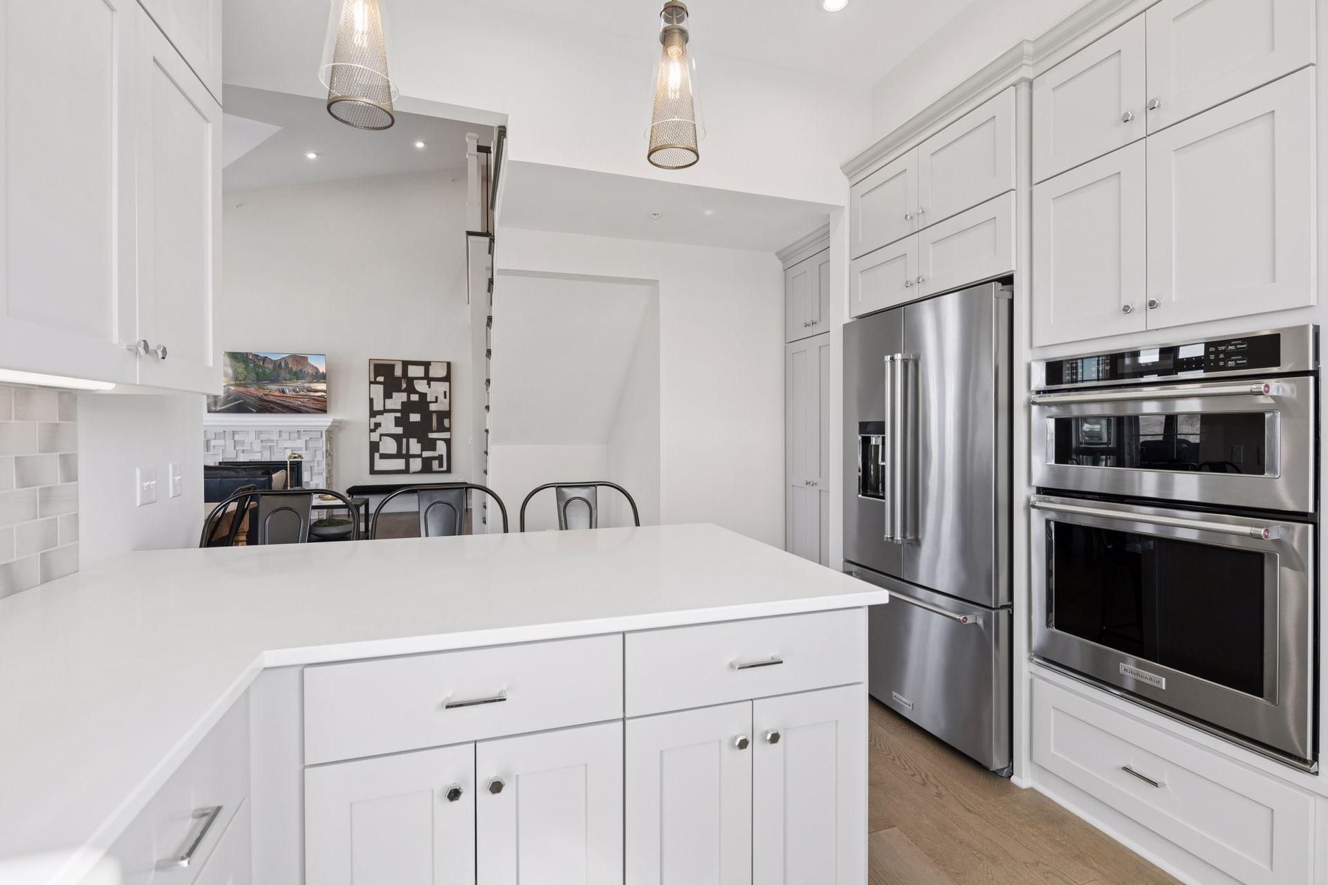 4901 Hawthorne Court Unit: 301