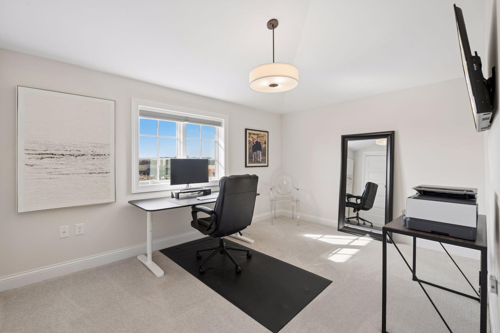 4901 Hawthorne Court Unit: 301