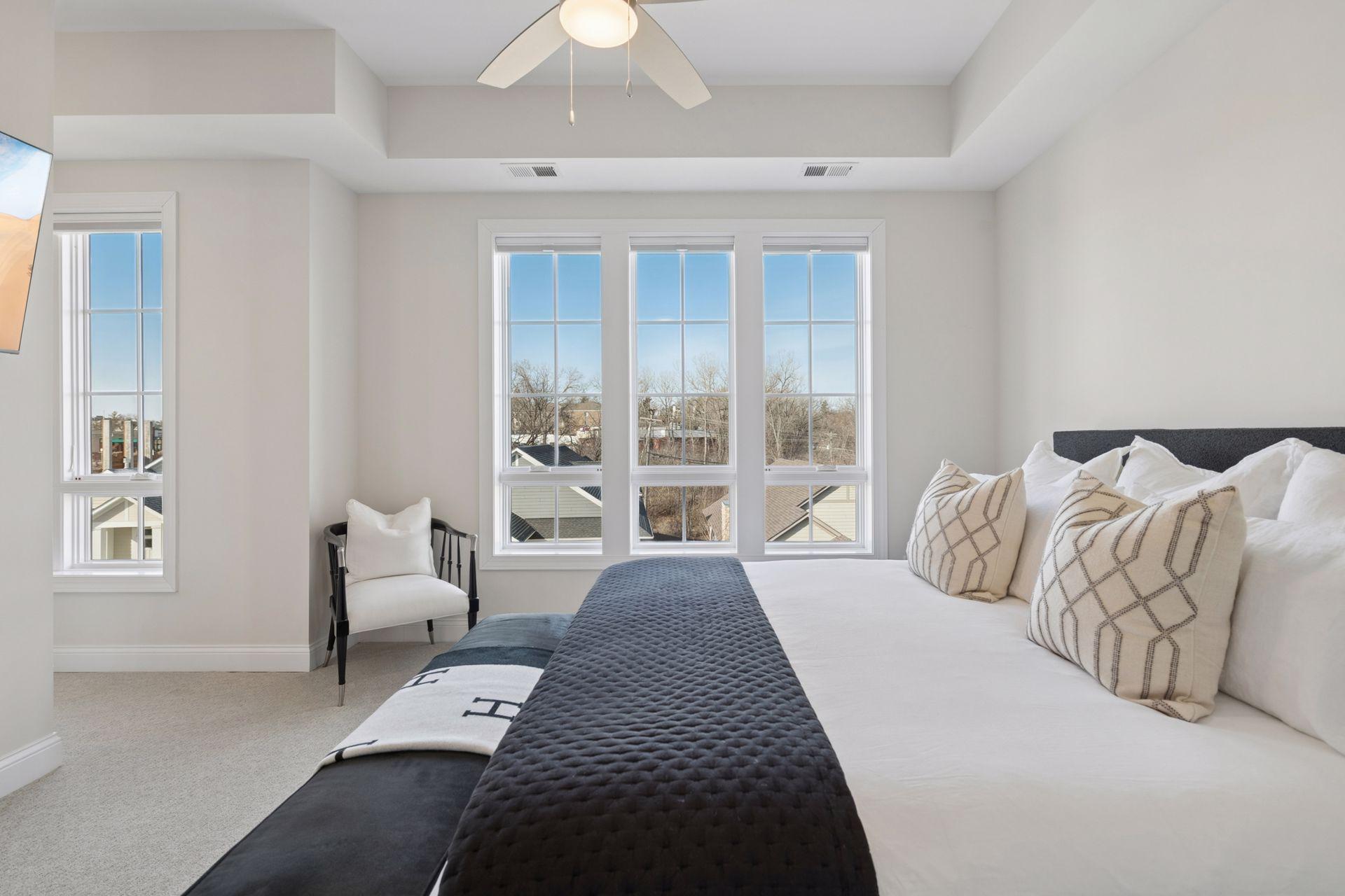 4901 Hawthorne Court Unit: 301