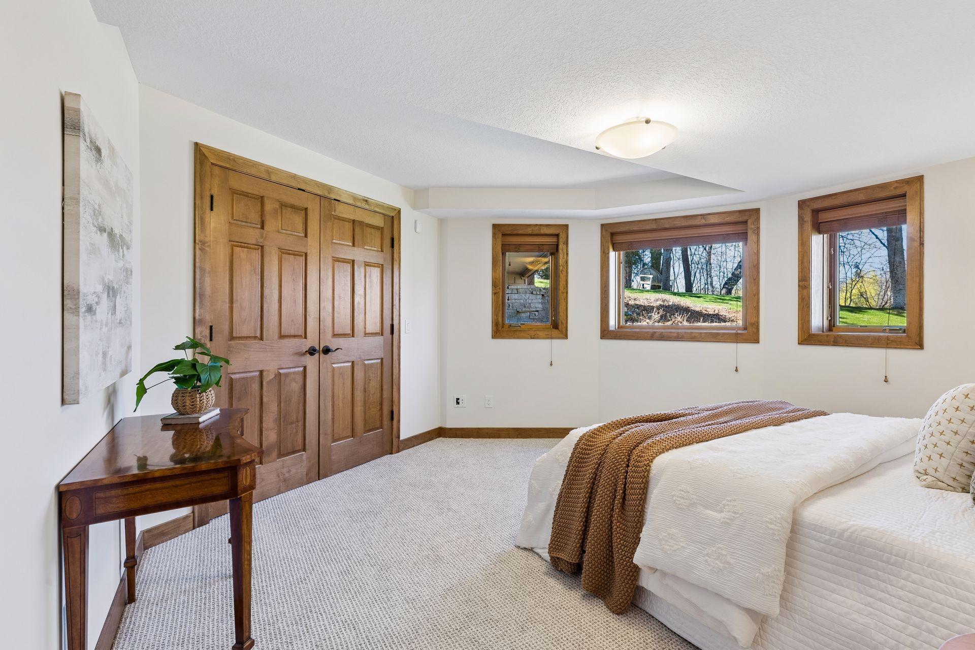 4812 W Sunnyslope Road