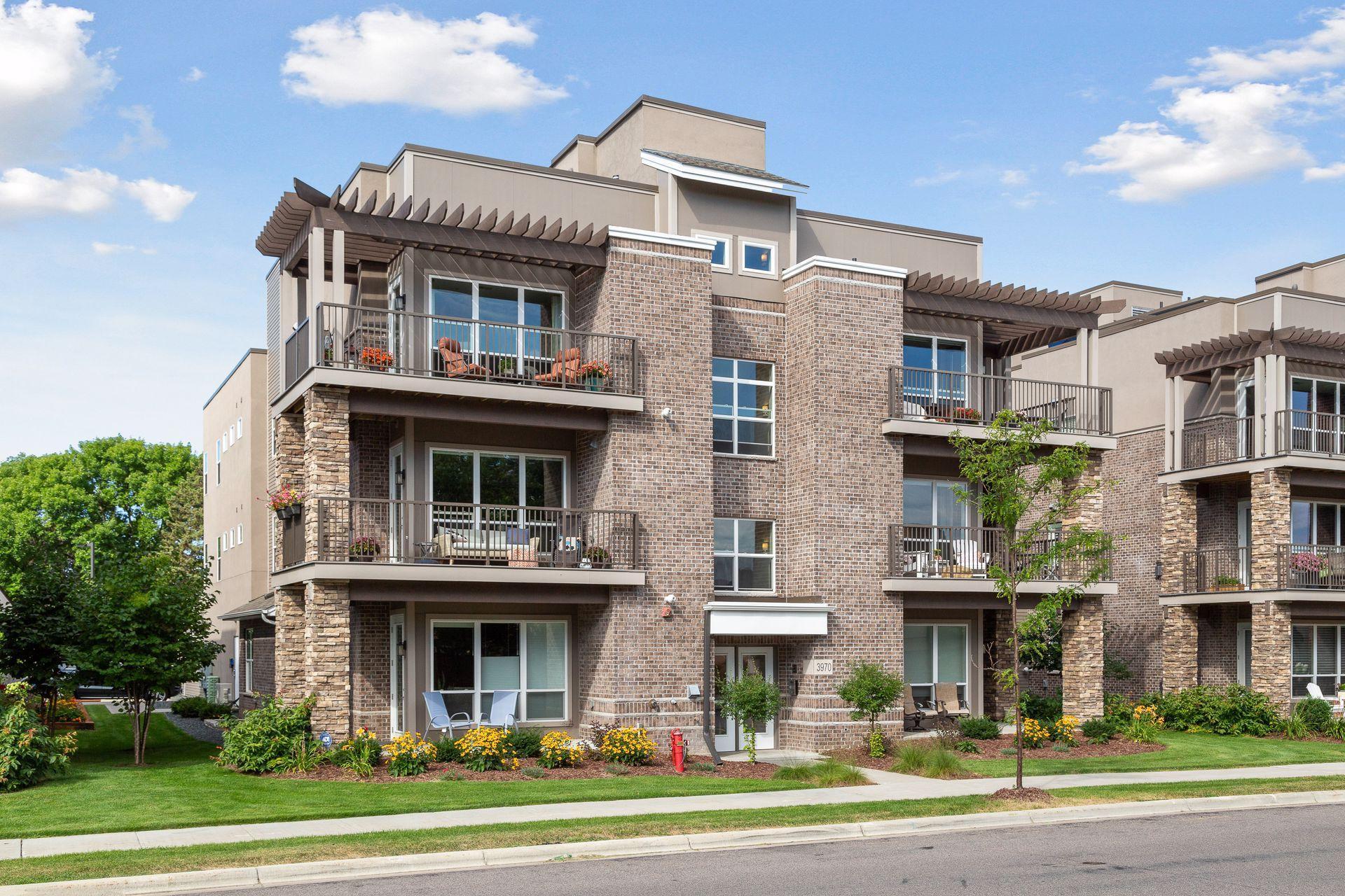 3970 Wooddale Avenue S Unit: 201D