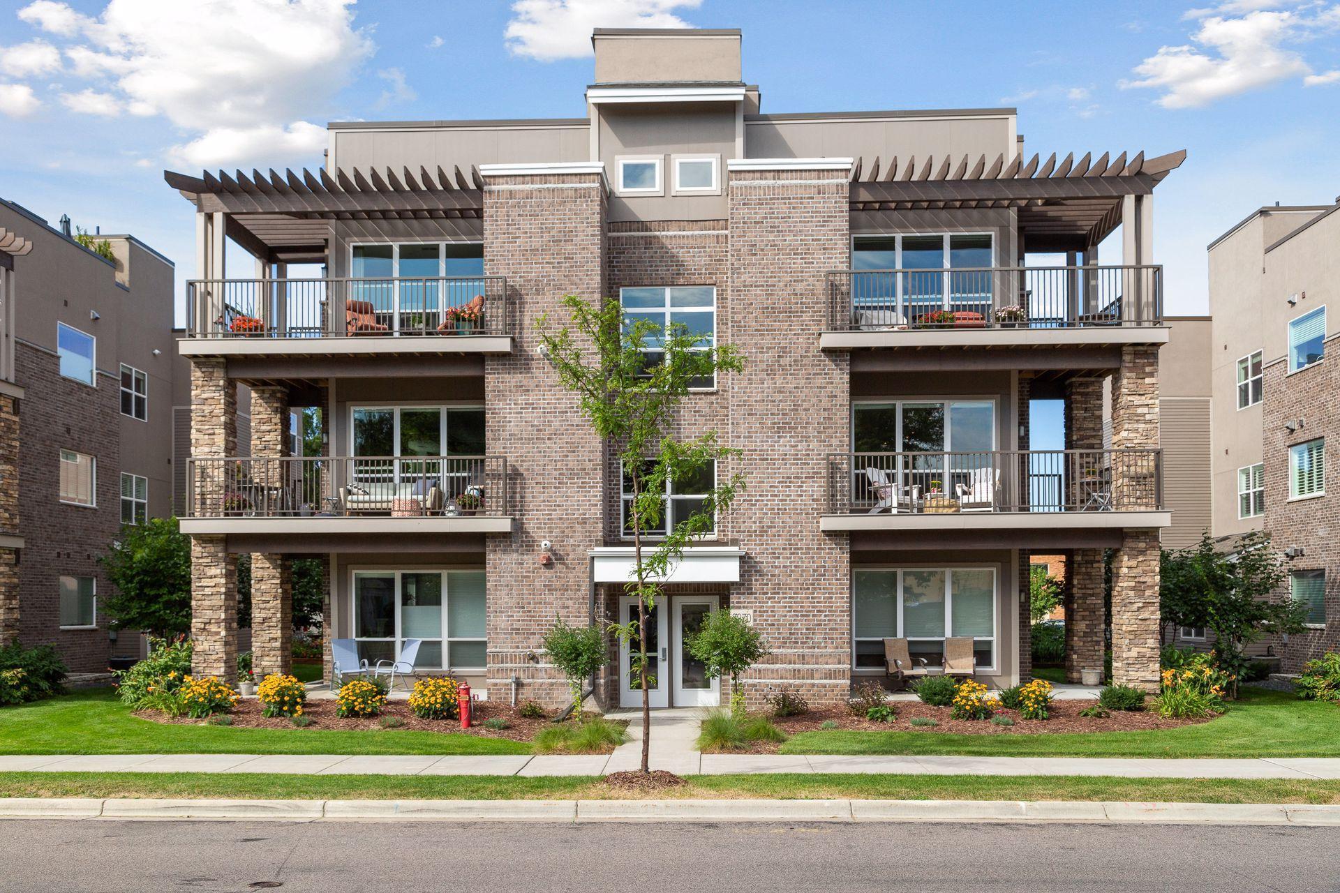 3970 Wooddale Avenue S Unit: 201D