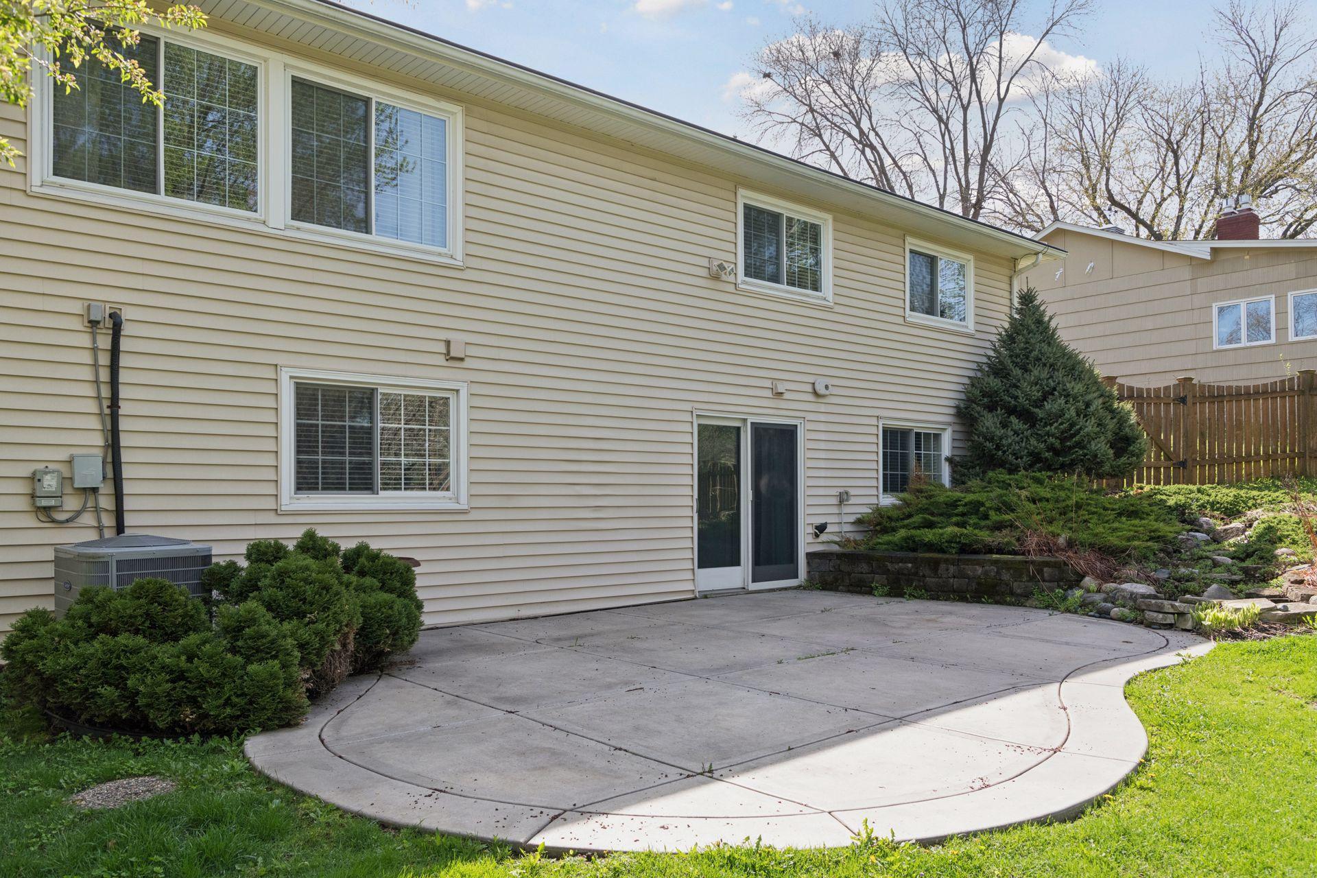 3416 Robinwood Spur