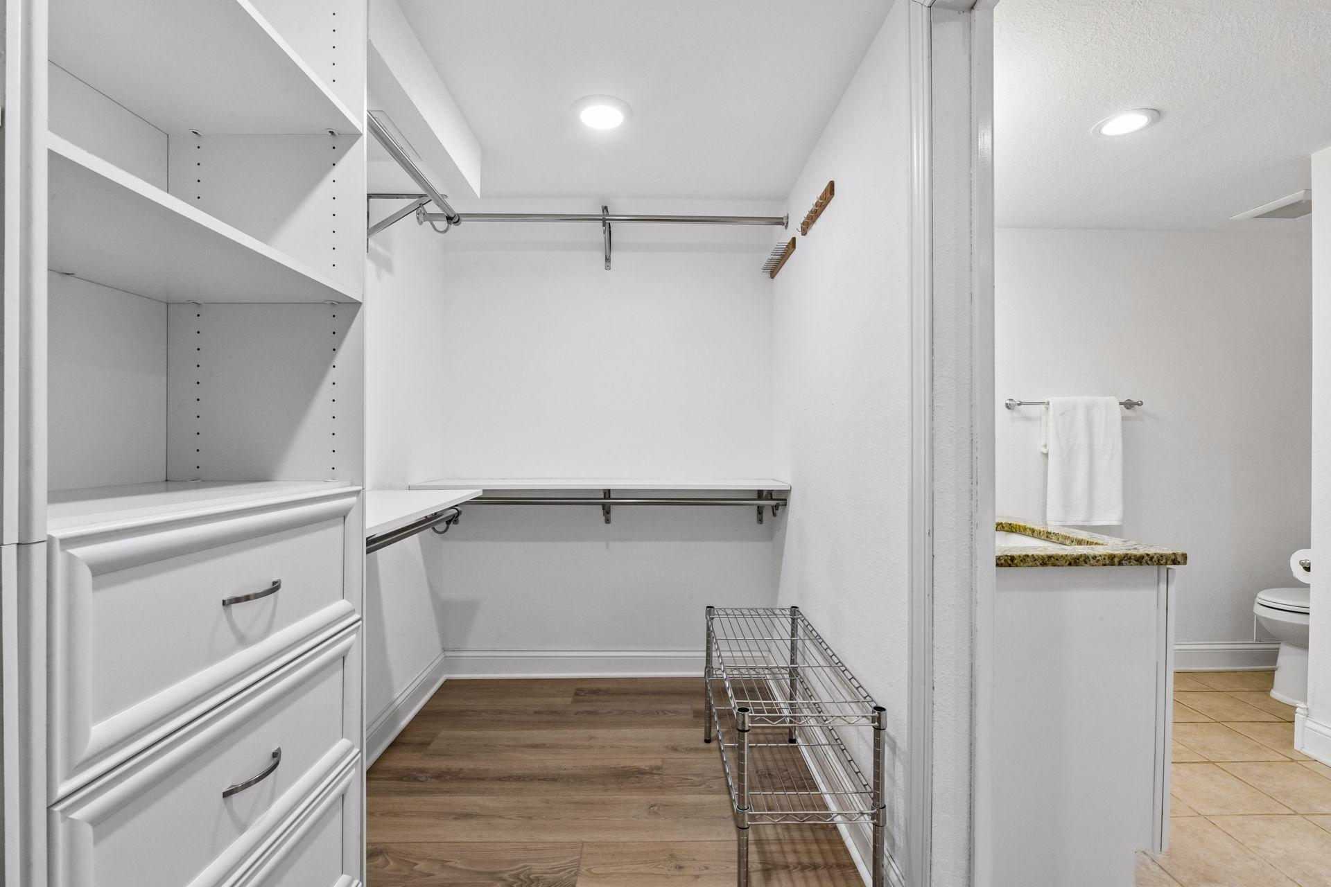 3416 Robinwood Spur