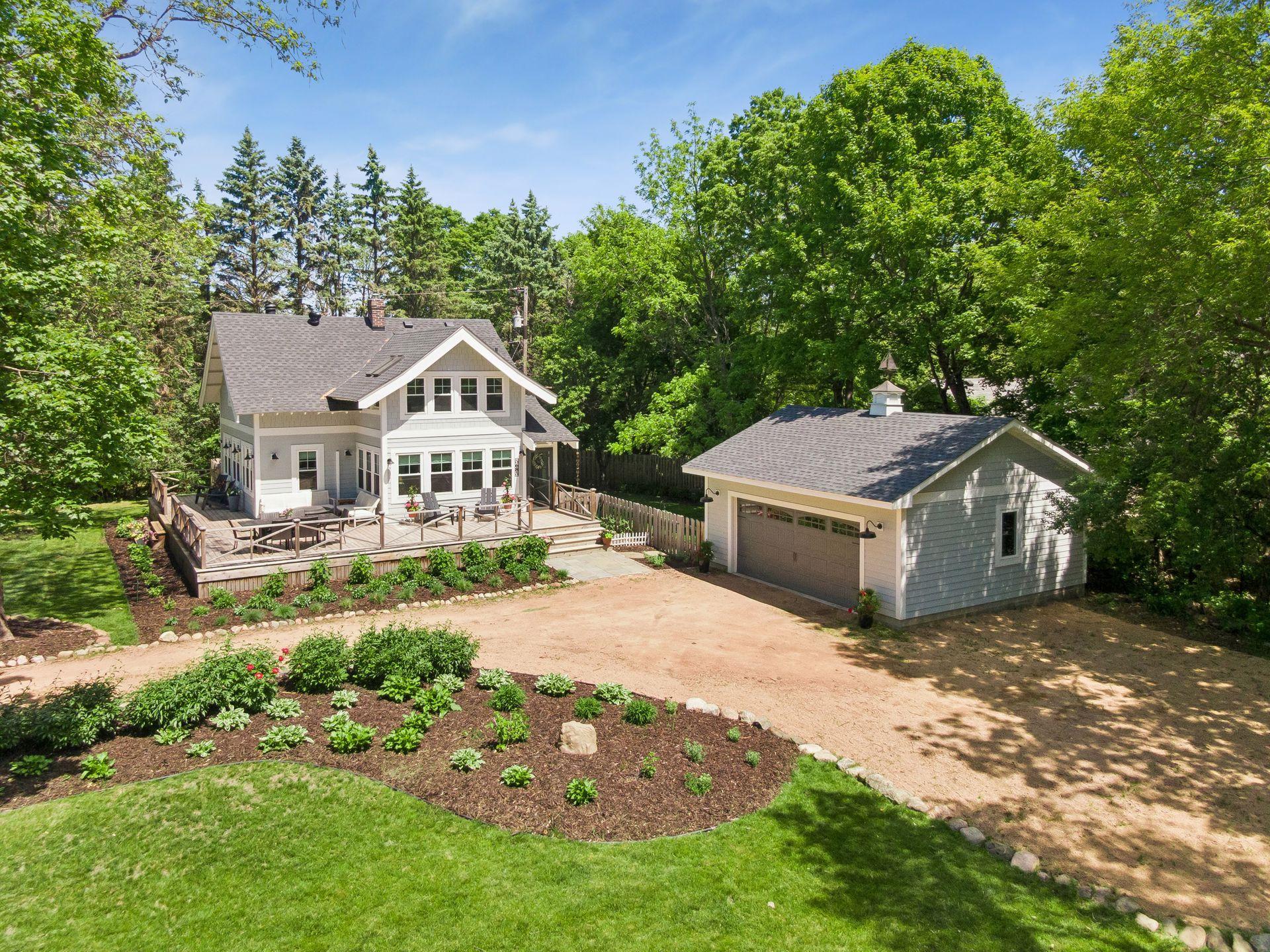 5685 Howards Point Road