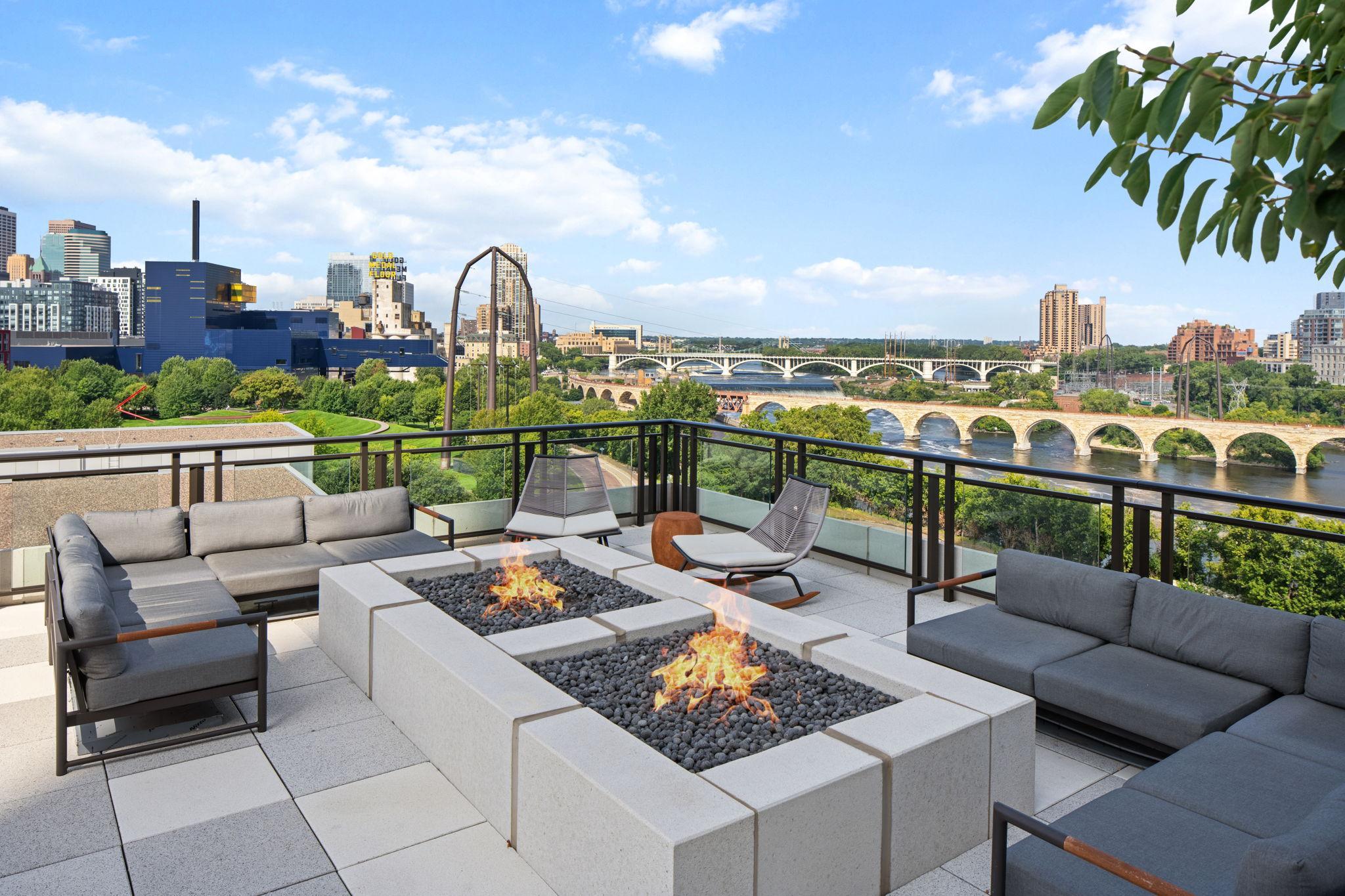 1111 W River Parkway Unit: 29A