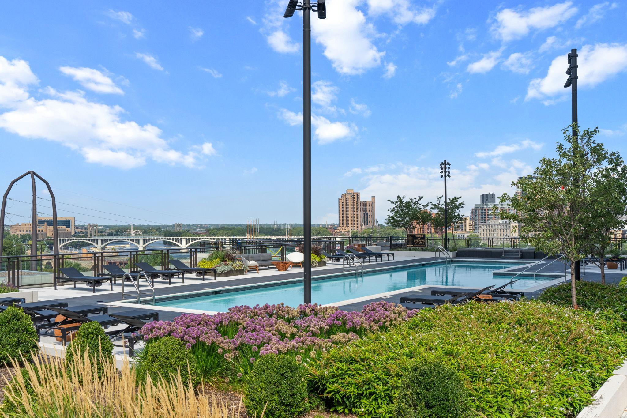 1111 W River Parkway Unit: 29A