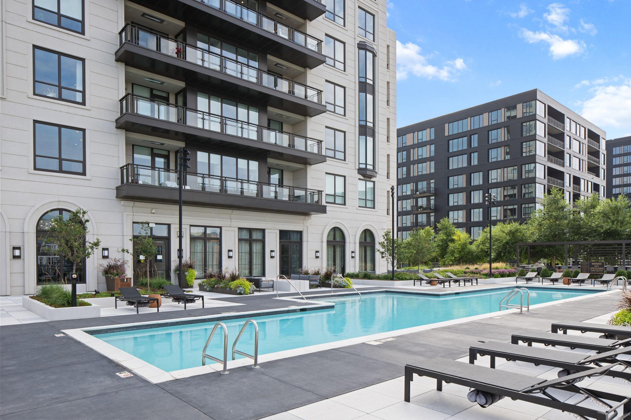 1111 W River Parkway Unit: 29A