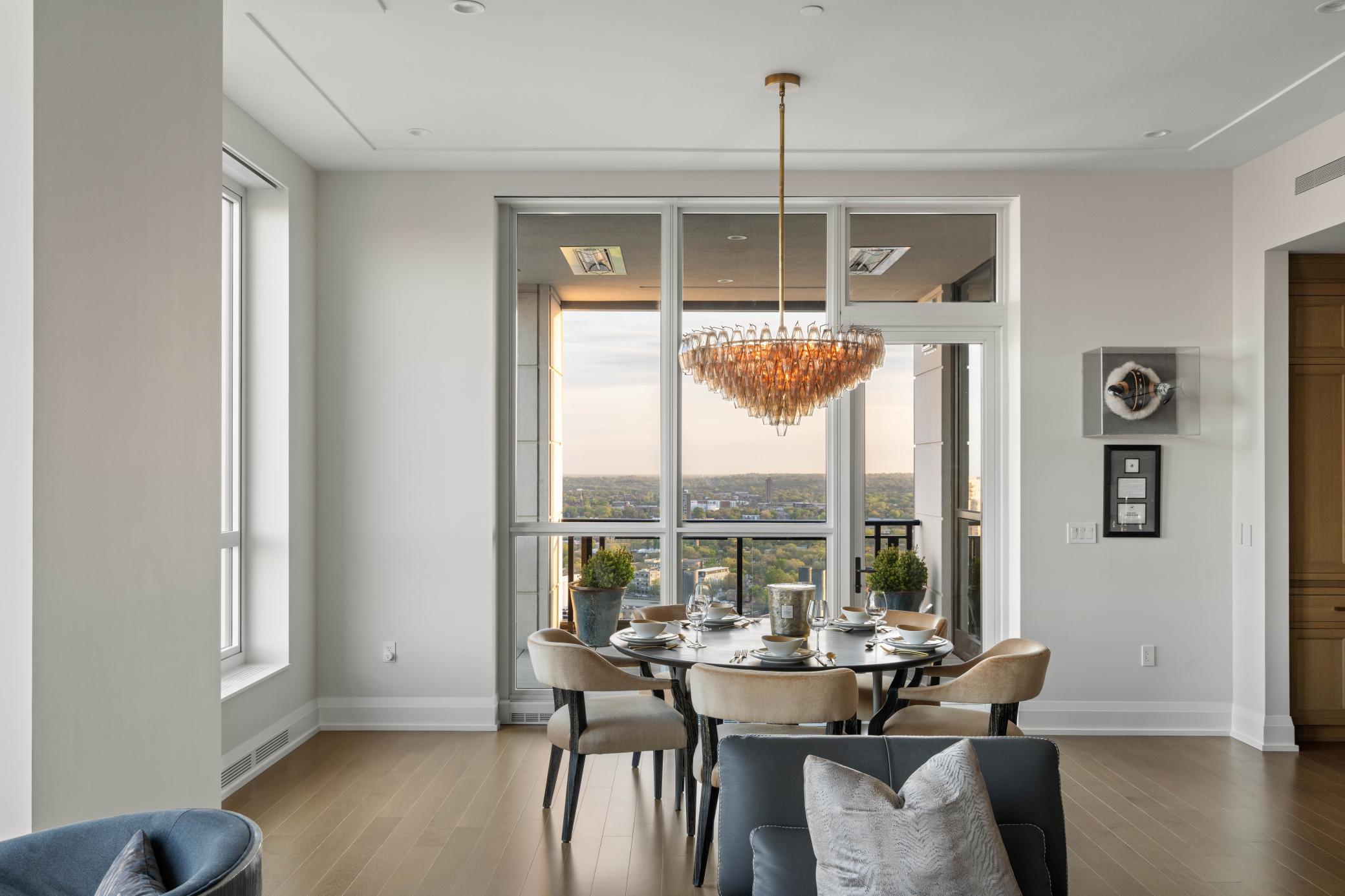 1111 W River Parkway Unit: 29A