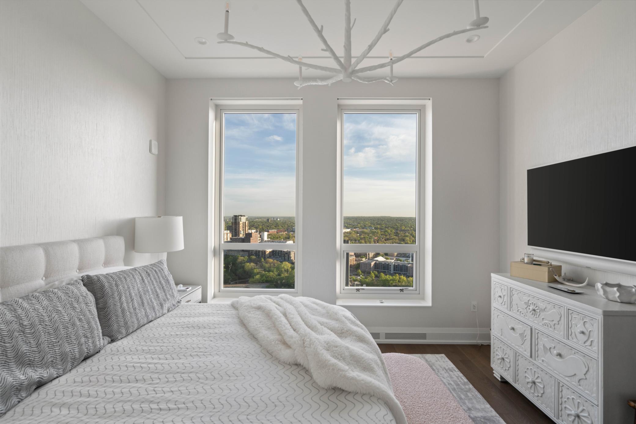 1111 W River Parkway Unit: 29A