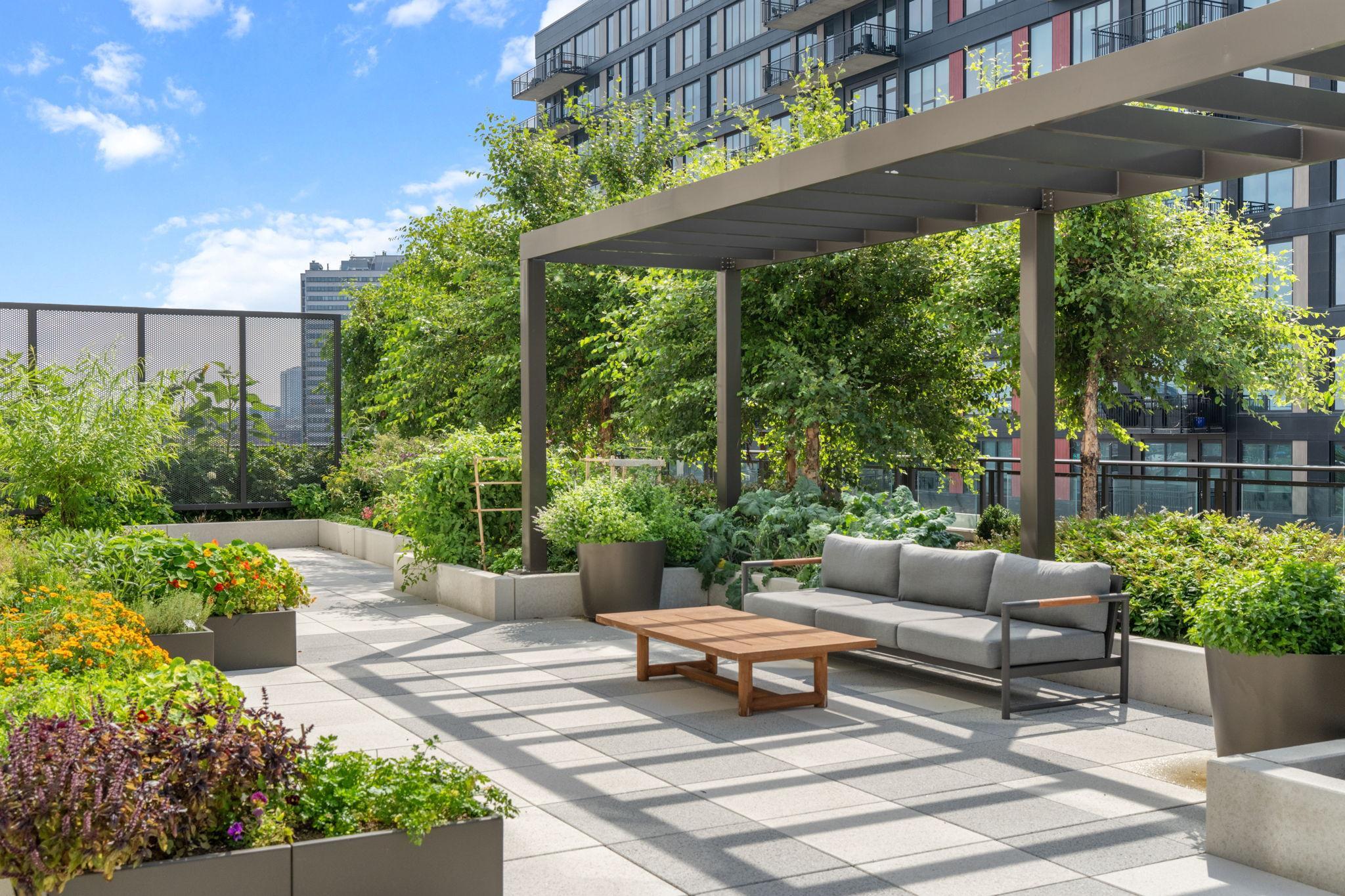 1111 W River Parkway Unit: 29A