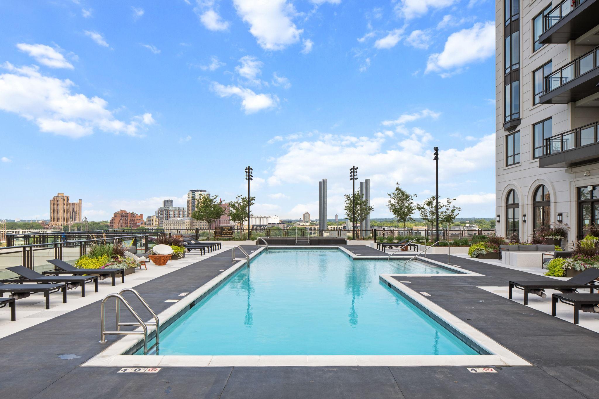 1111 W River Parkway Unit: 29A