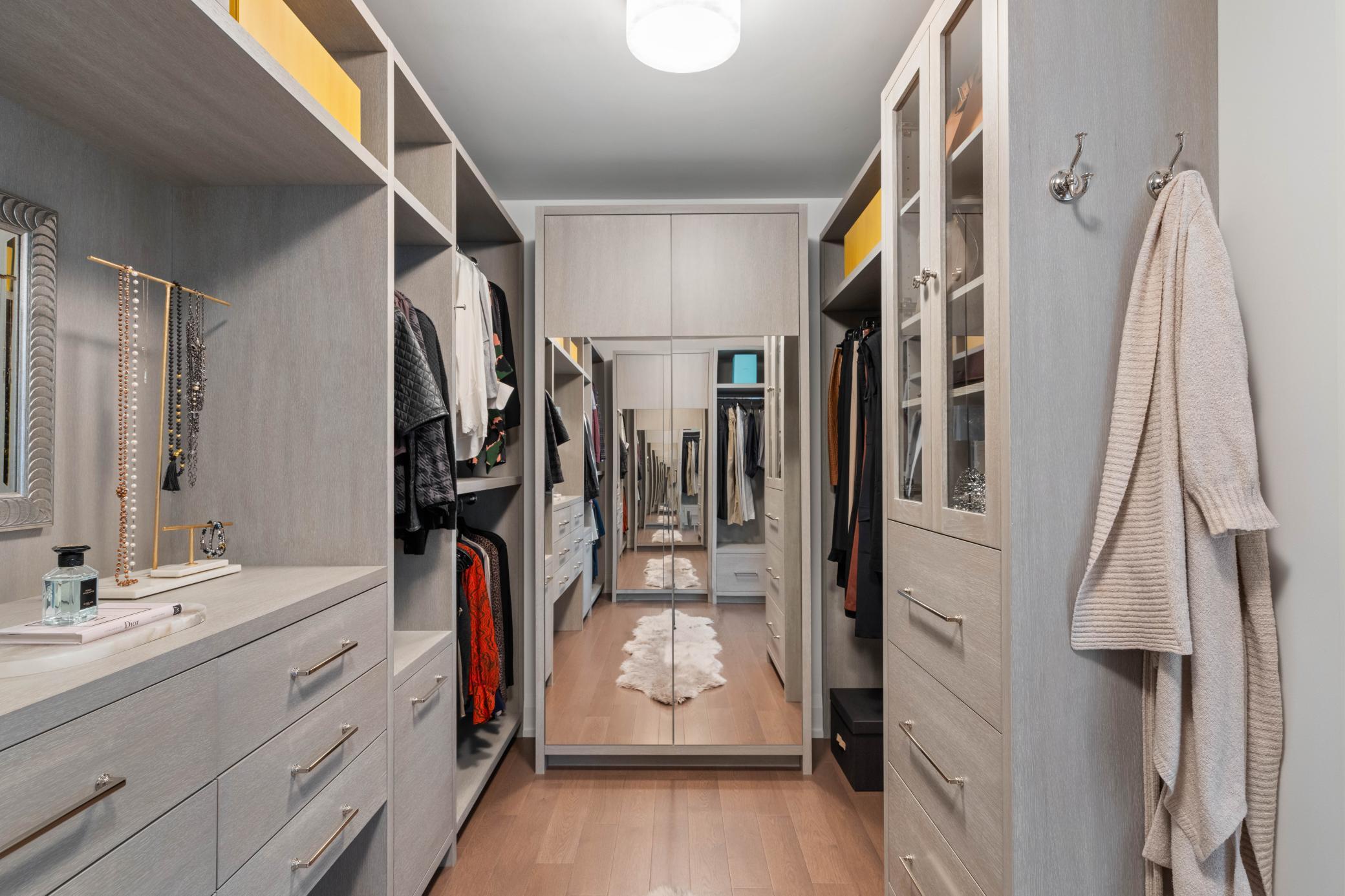 1111 W River Parkway Unit: 29A