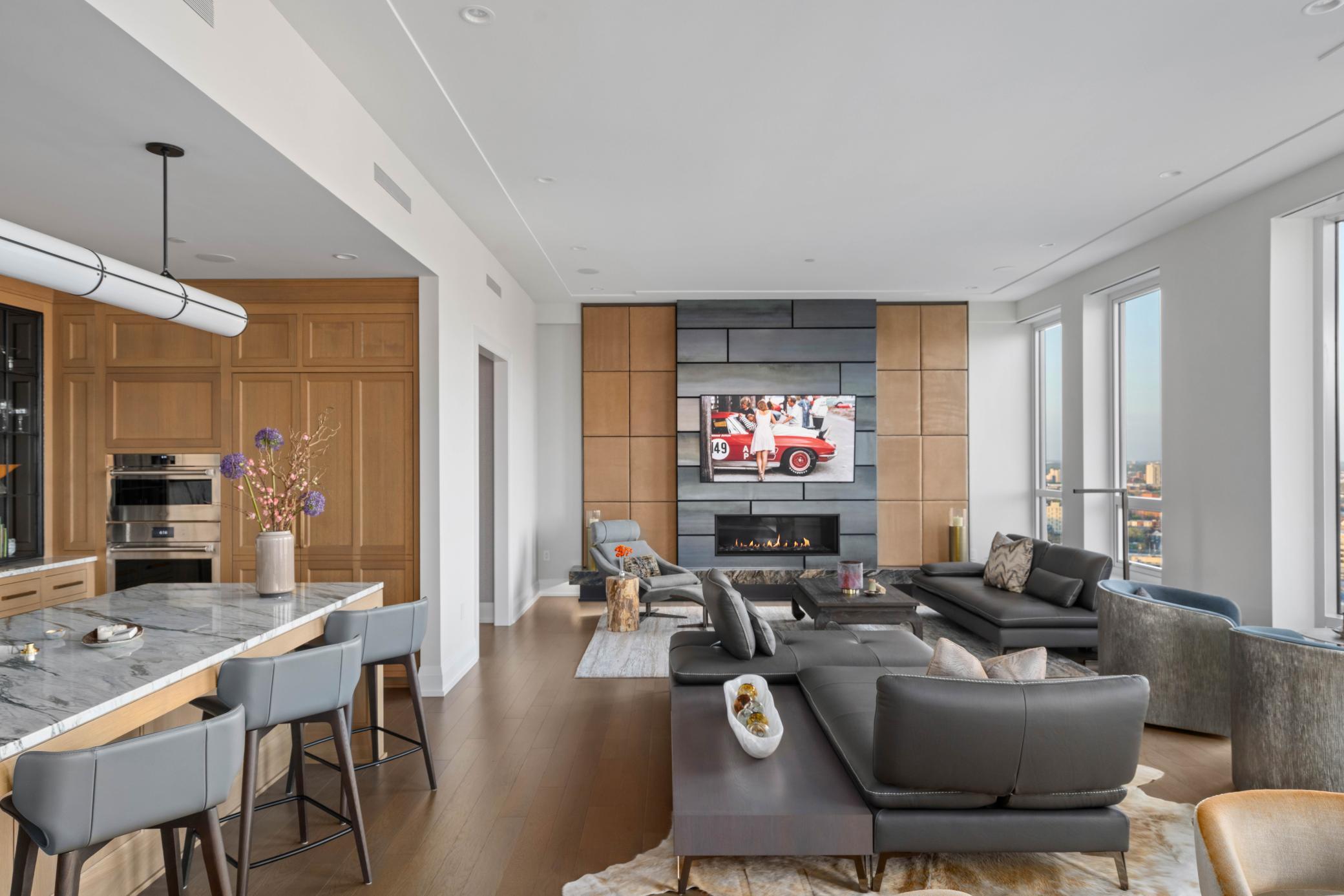 1111 W River Parkway Unit: 29A