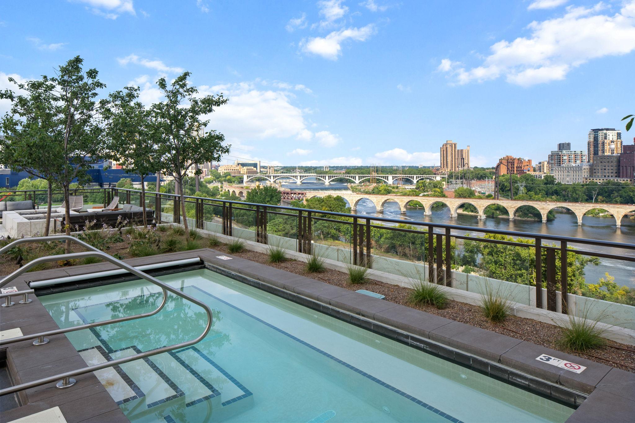 1111 W River Parkway Unit: 29A