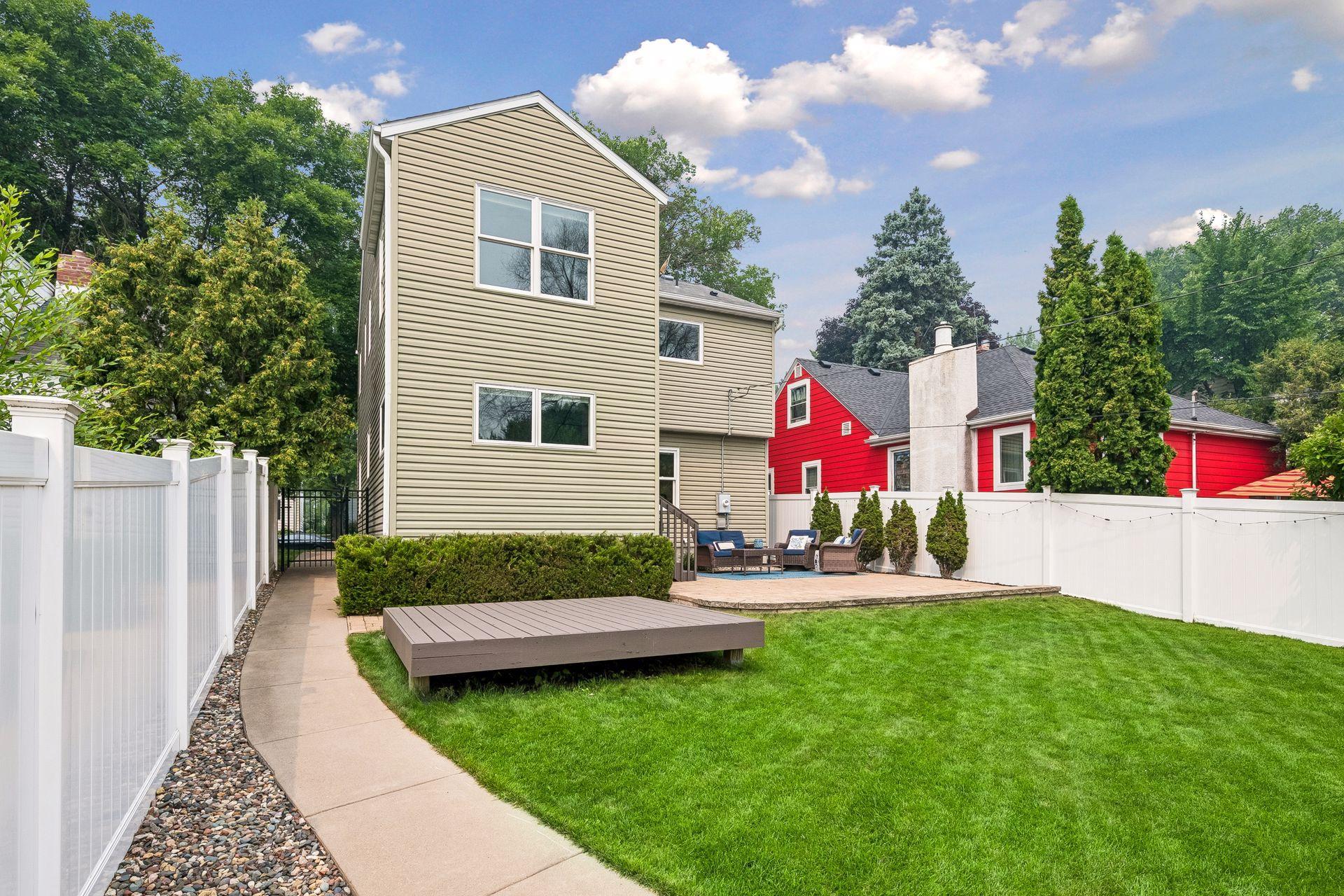4153 Salem Avenue