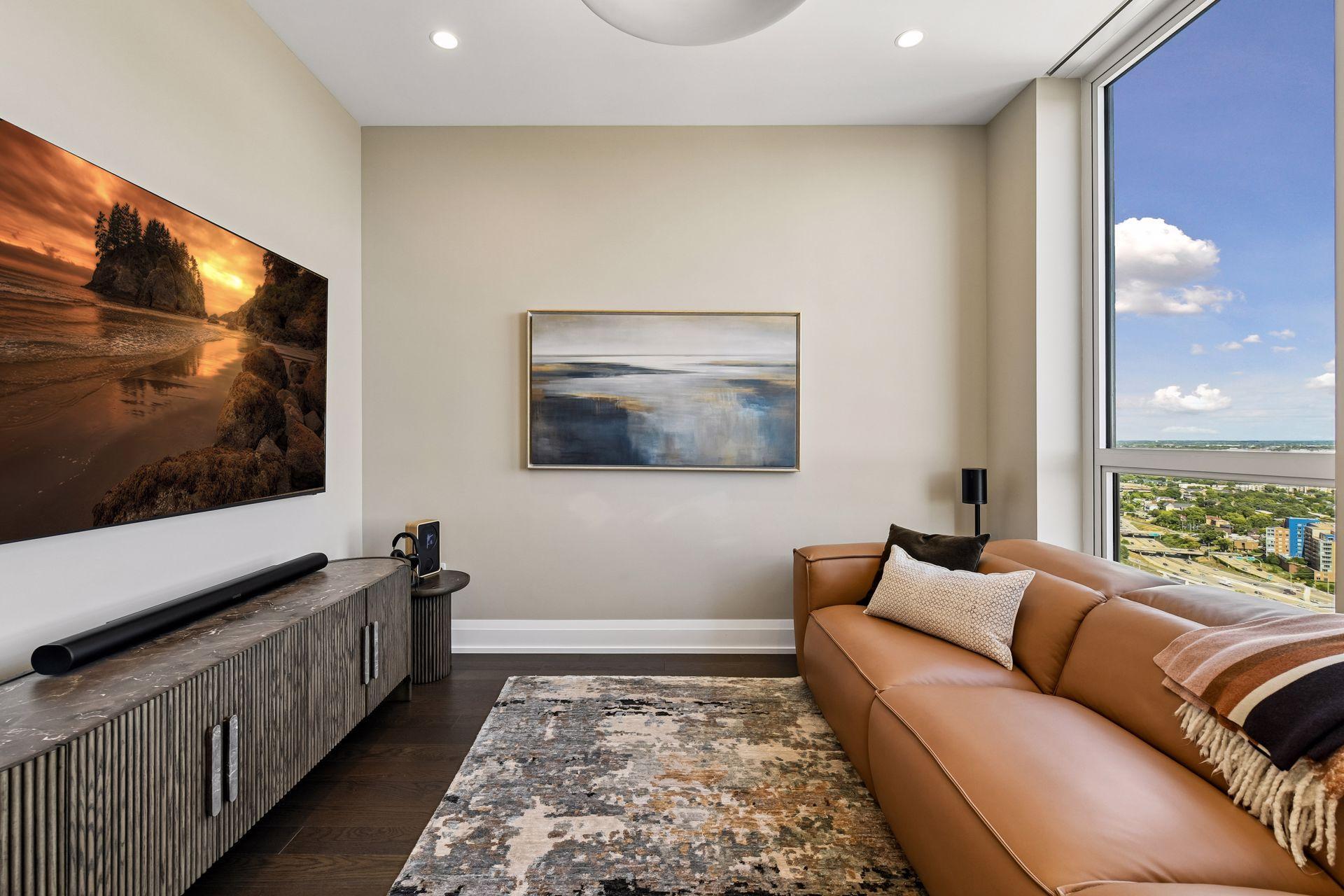 1111 W River Parkway Unit: 32C