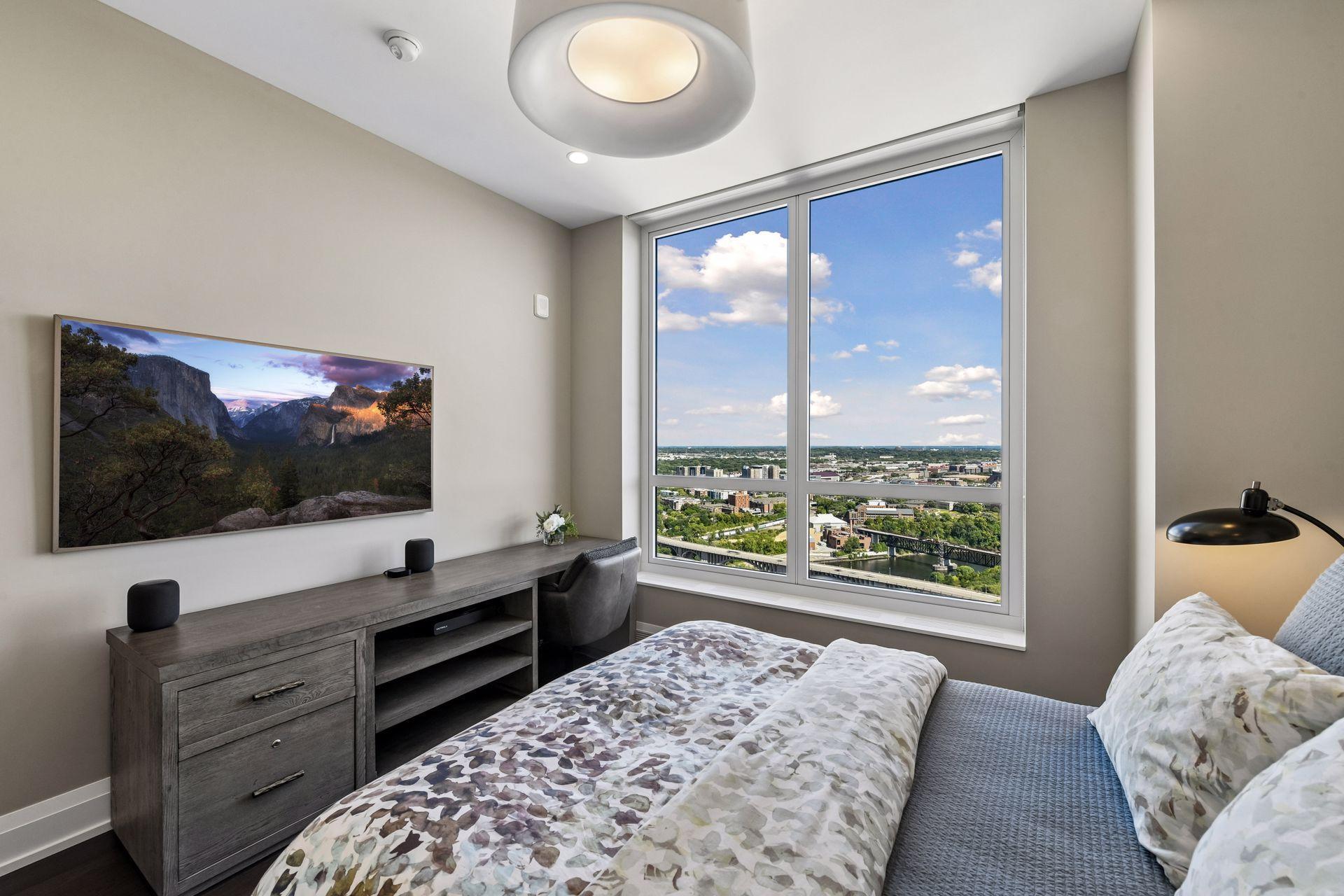 1111 W River Parkway Unit: 32C