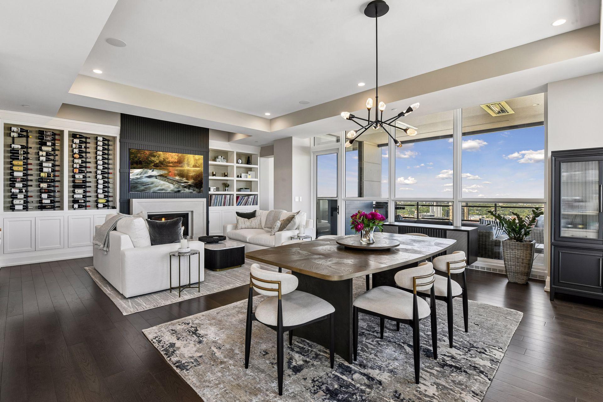 1111 W River Parkway Unit: 32C