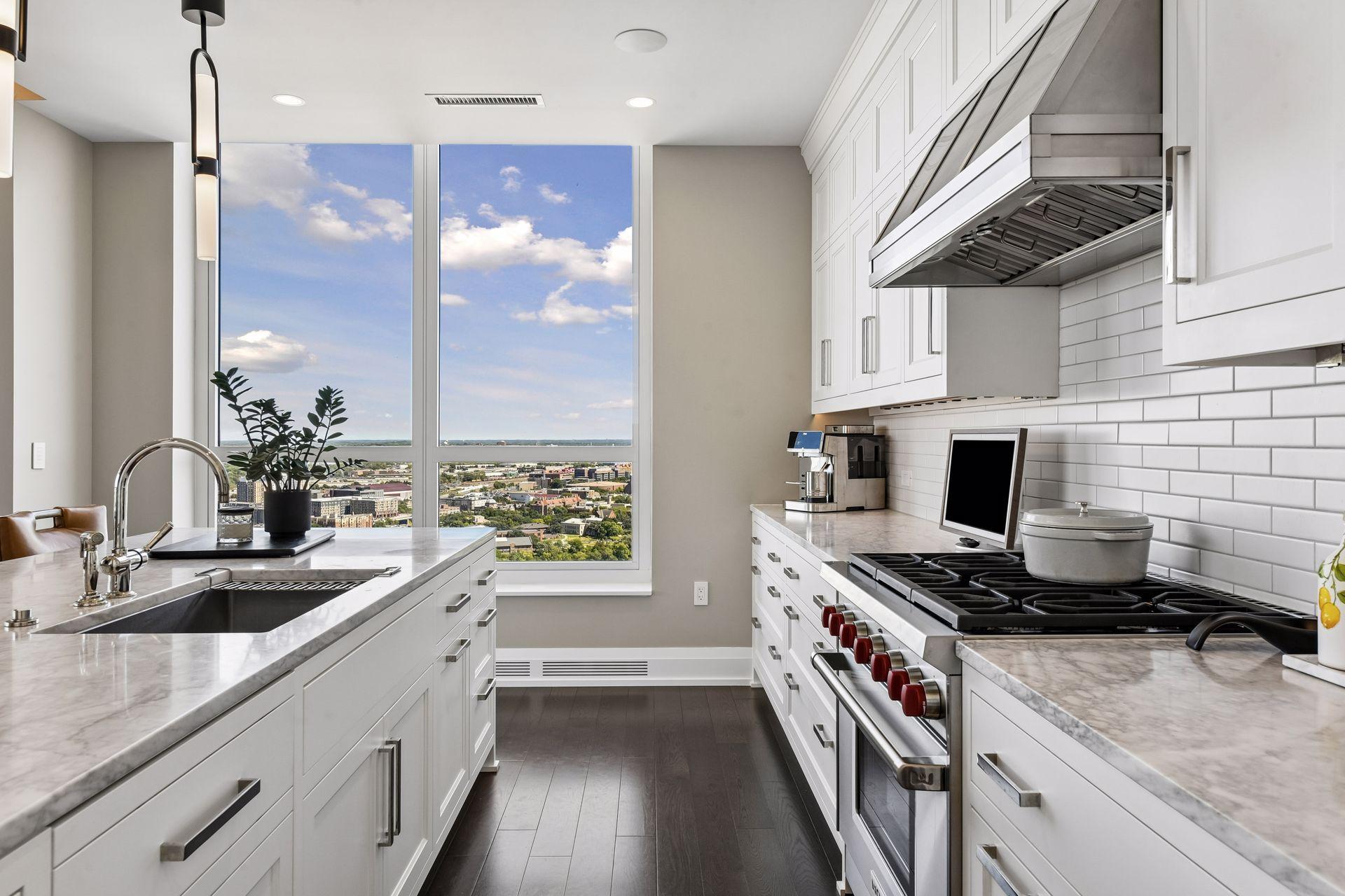 1111 W River Parkway Unit: 32C
