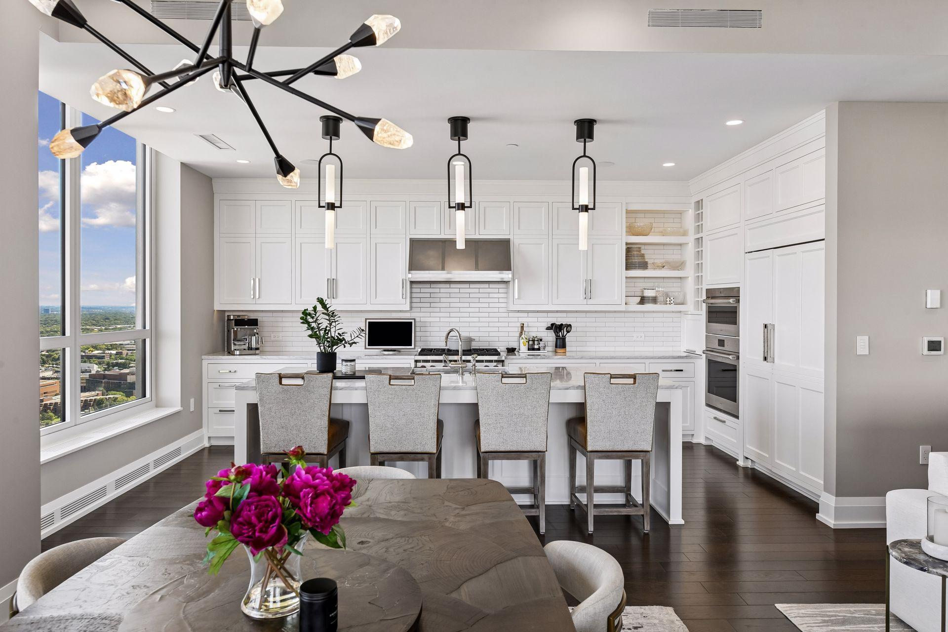 1111 W River Parkway Unit: 32C