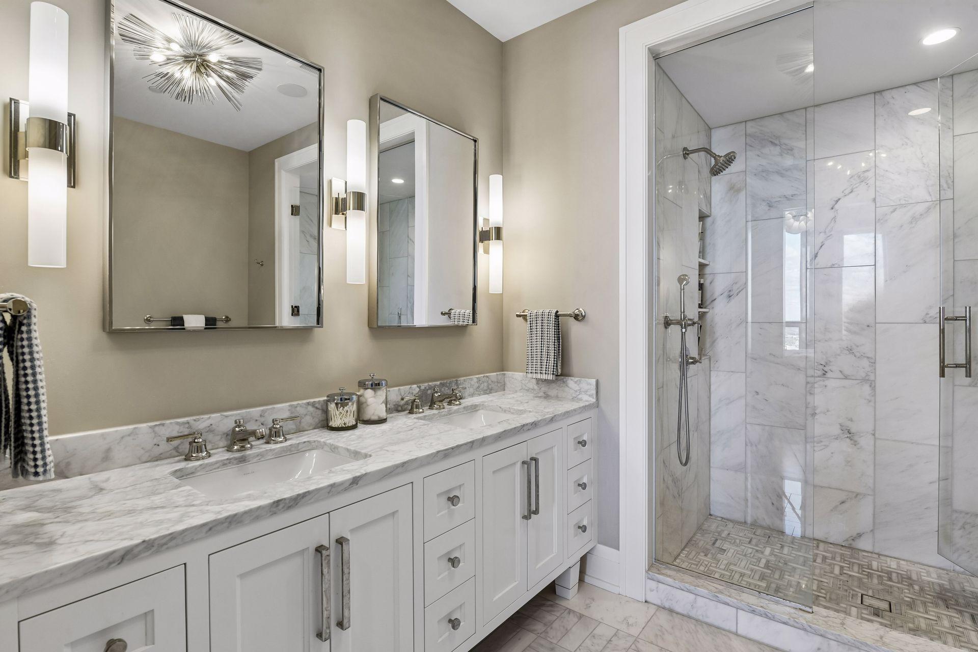 1111 W River Parkway Unit: 32C