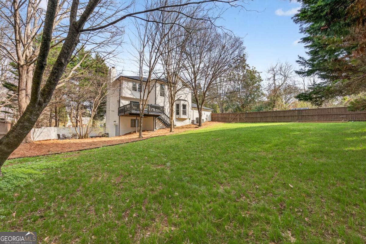 325 Saddle Creek Circle