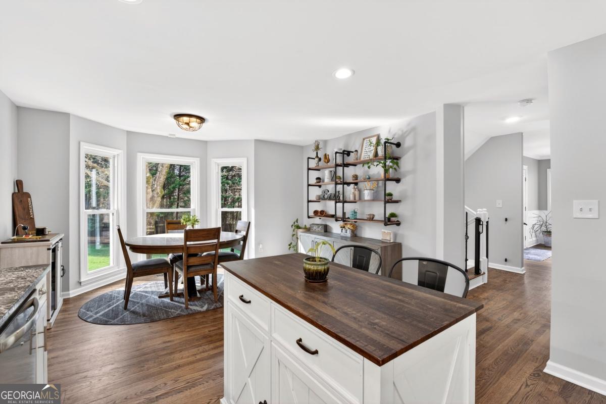 325 Saddle Creek Circle