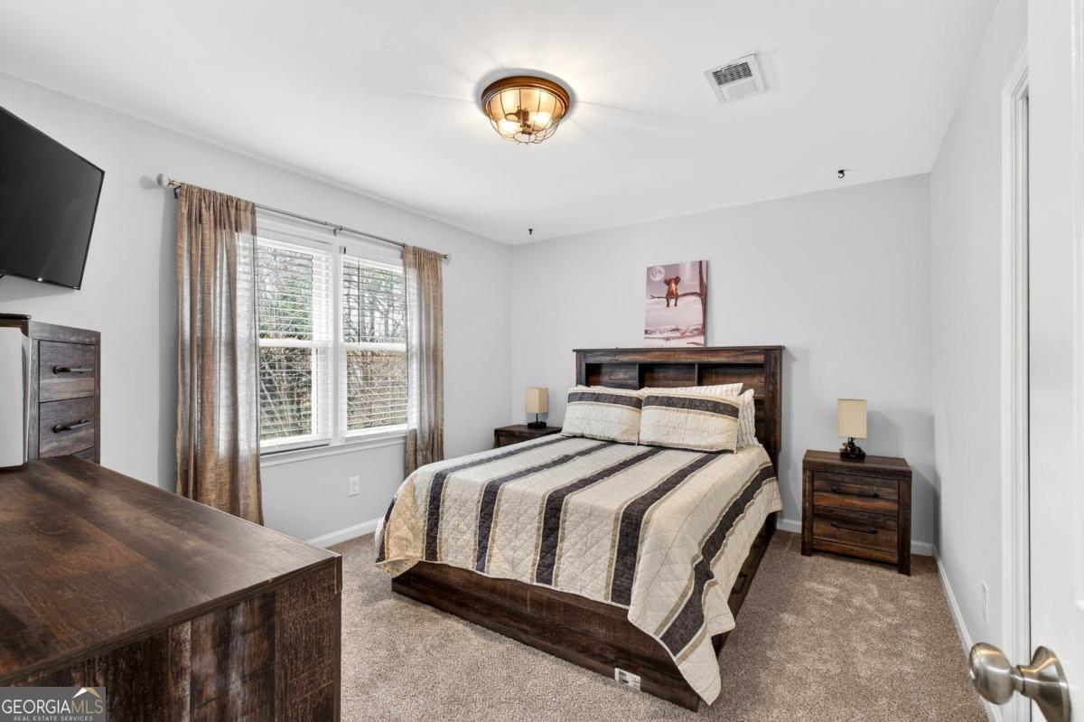 325 Saddle Creek Circle