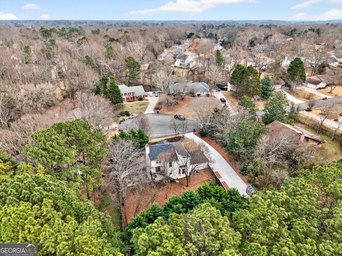 325 Saddle Creek Circle