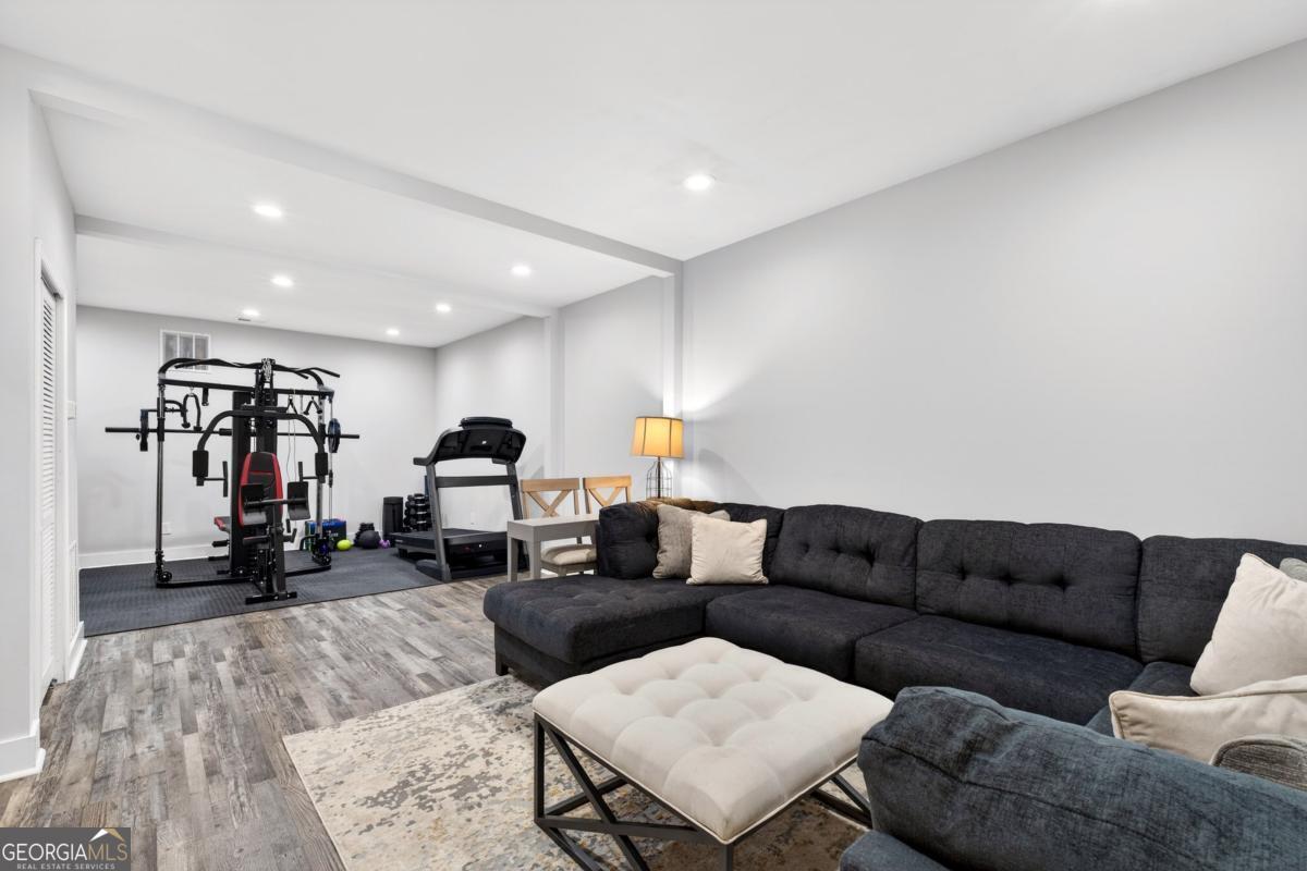 325 Saddle Creek Circle