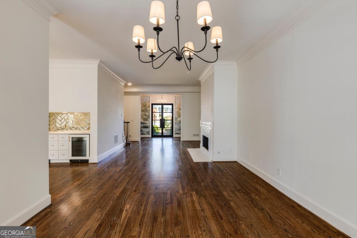 120 Summerour Vale