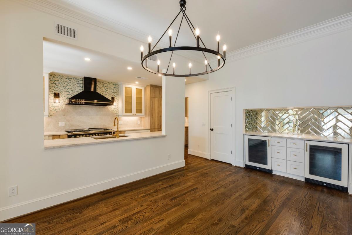 120 Summerour Vale