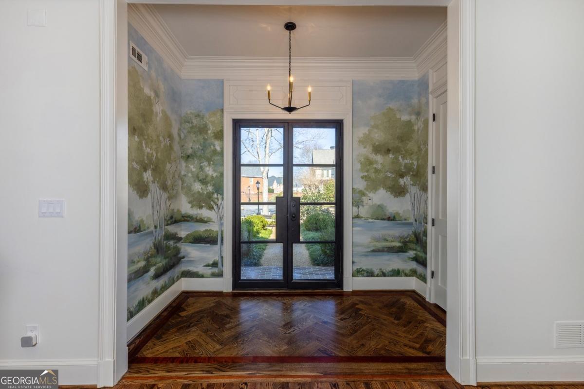 120 Summerour Vale
